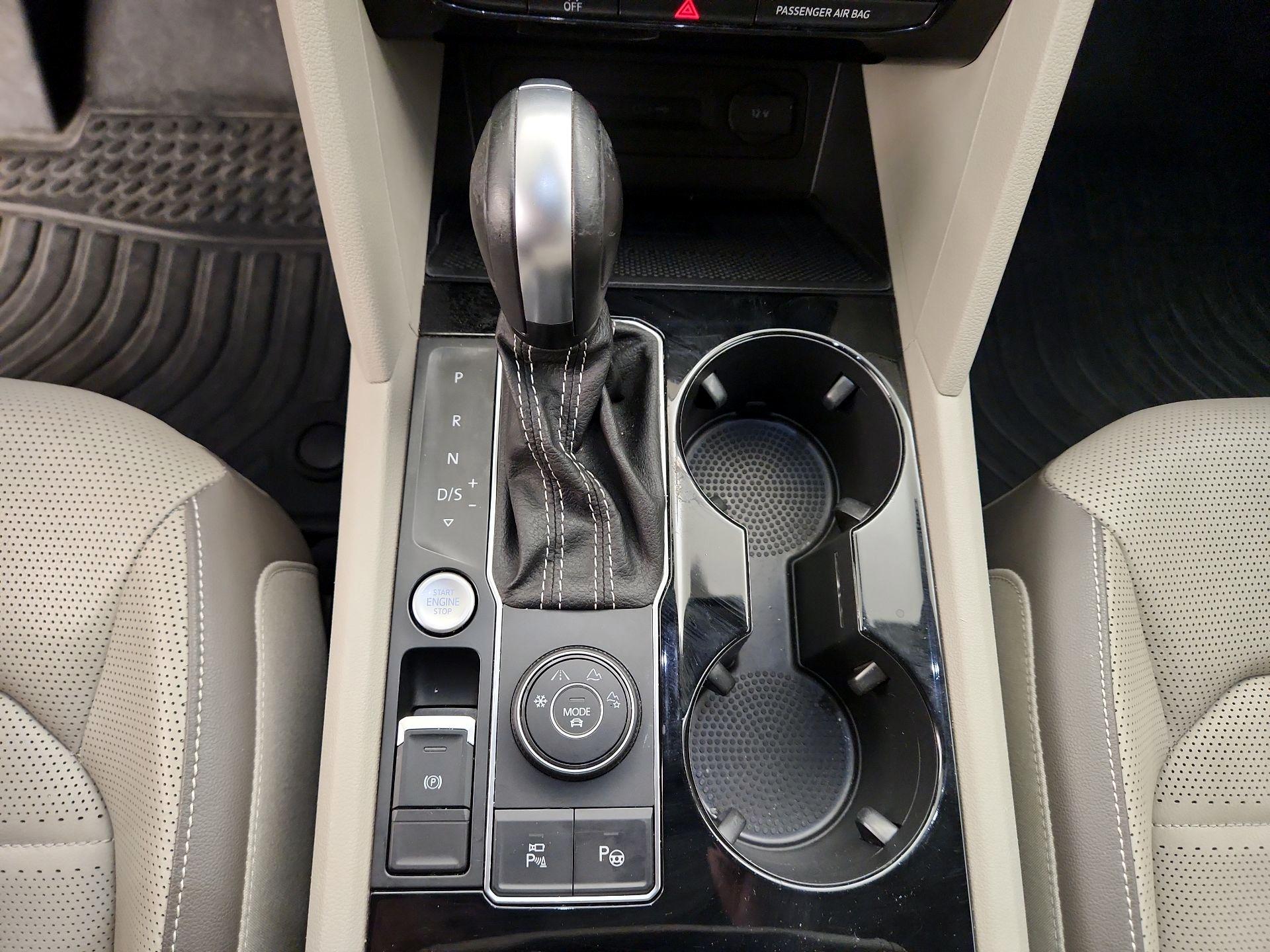 Thumbnail: 2022 Volkswagen Atlas - 18