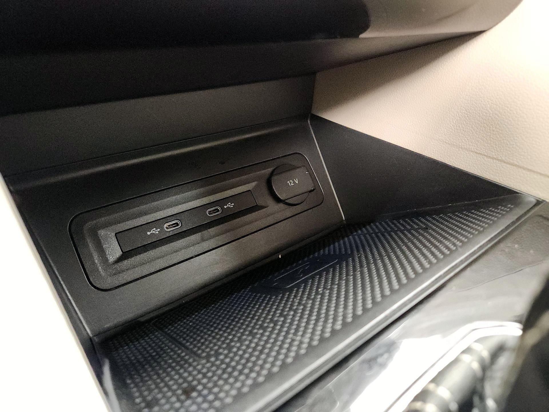 Thumbnail: 2022 Volkswagen Atlas - 19