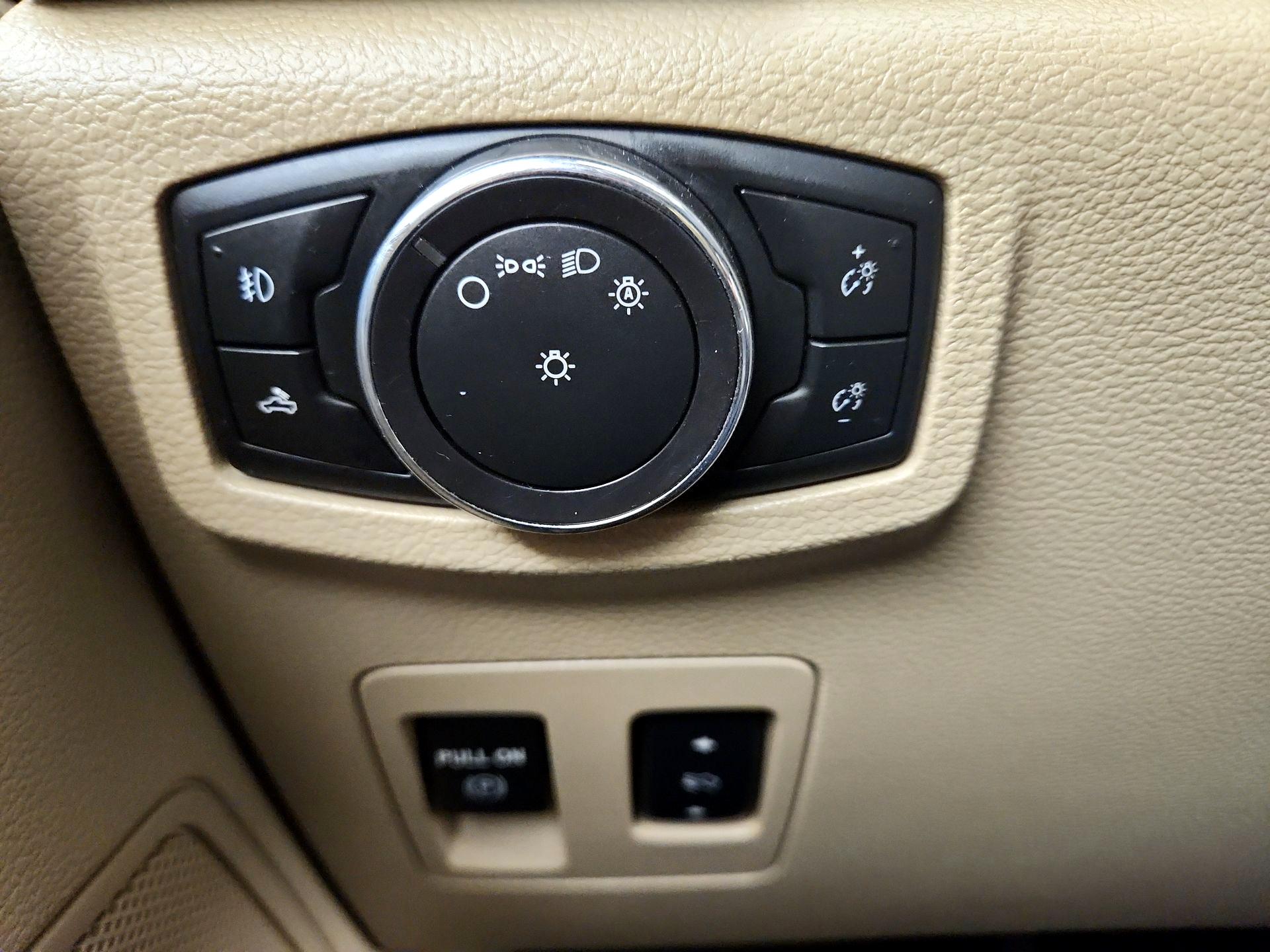 Thumbnail: 2016 Ford F-150 - 13