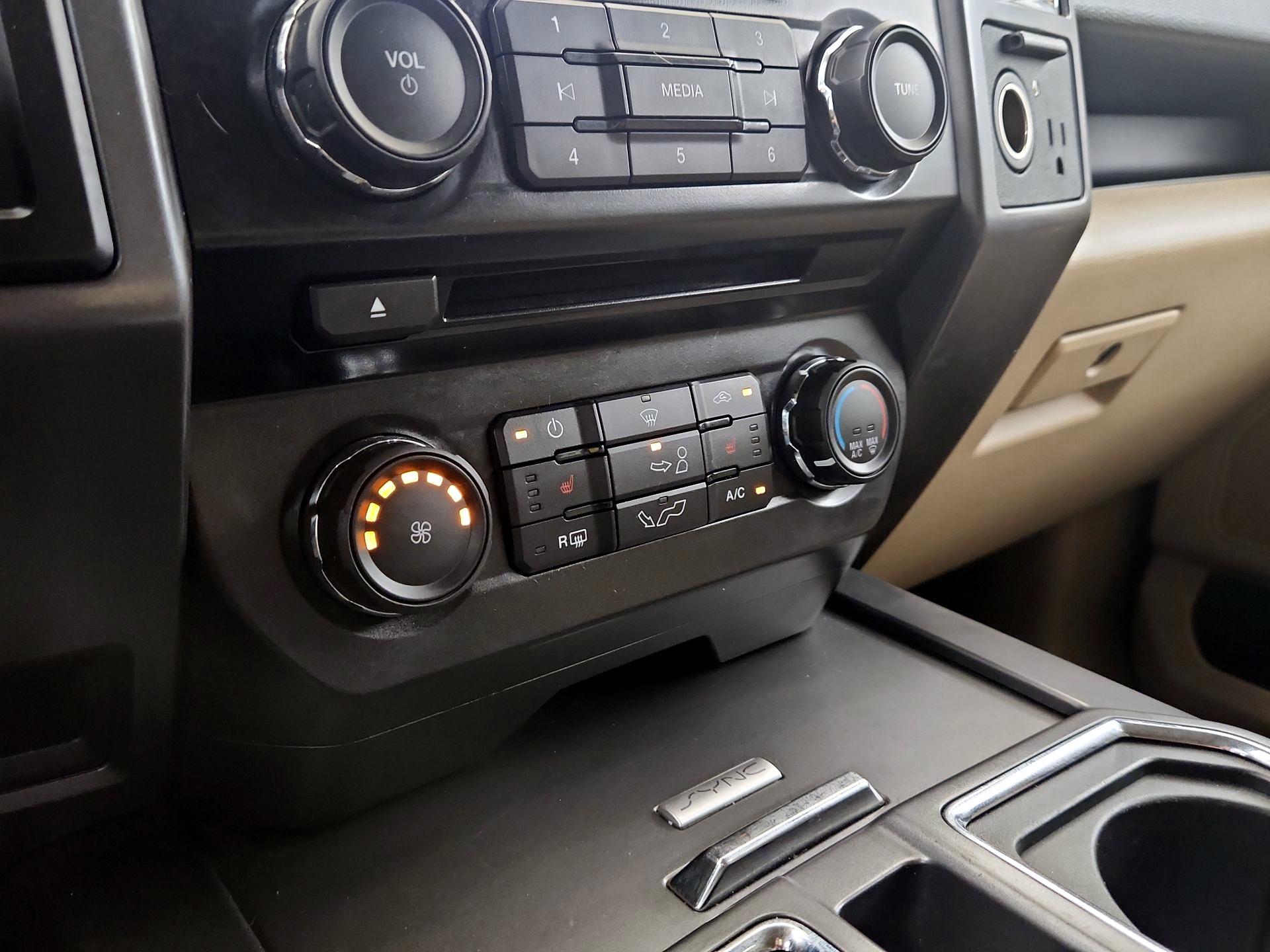 Thumbnail: 2016 Ford F-150 - 16