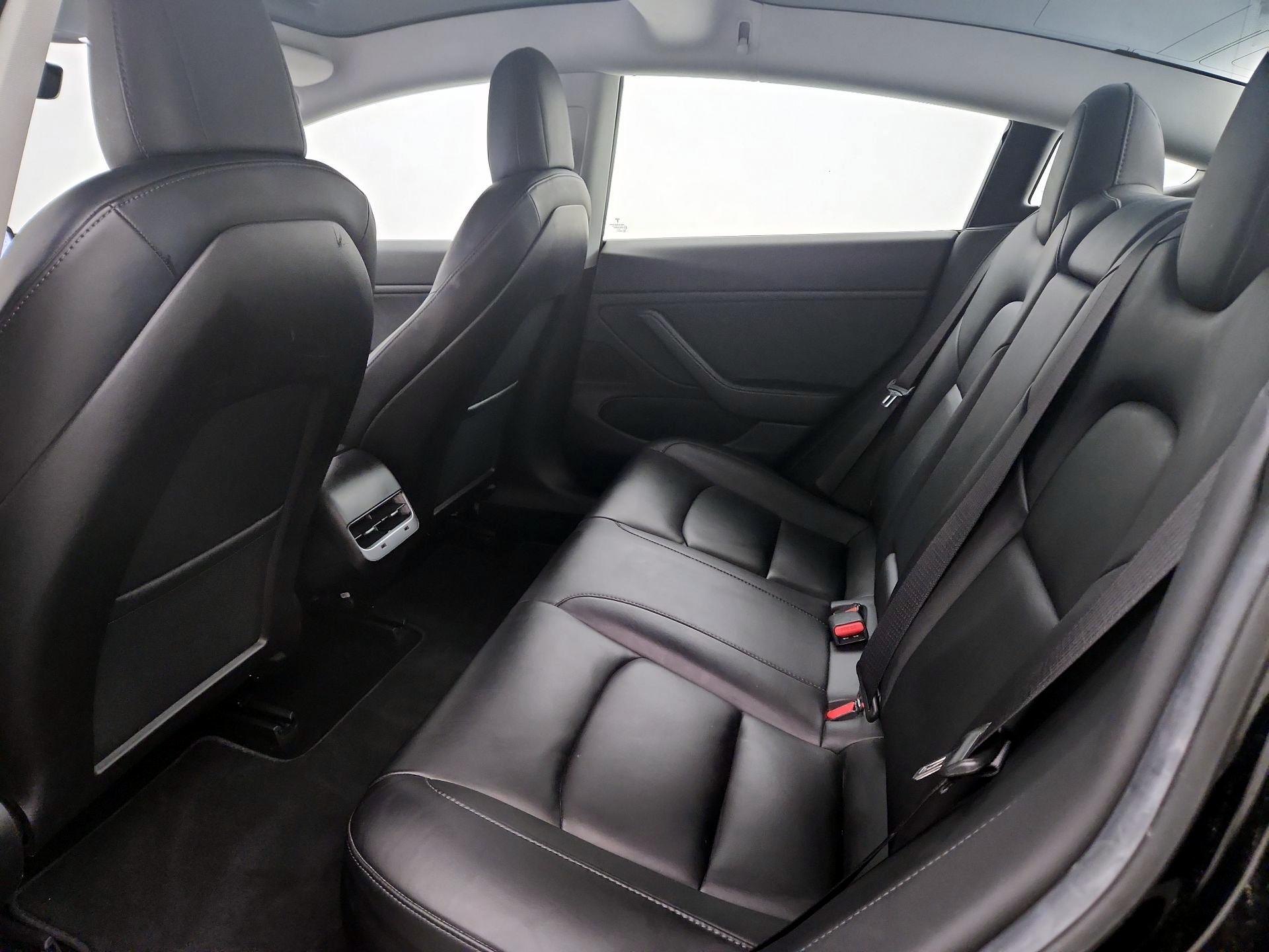 Thumbnail: 2019 Tesla Model 3 - 19