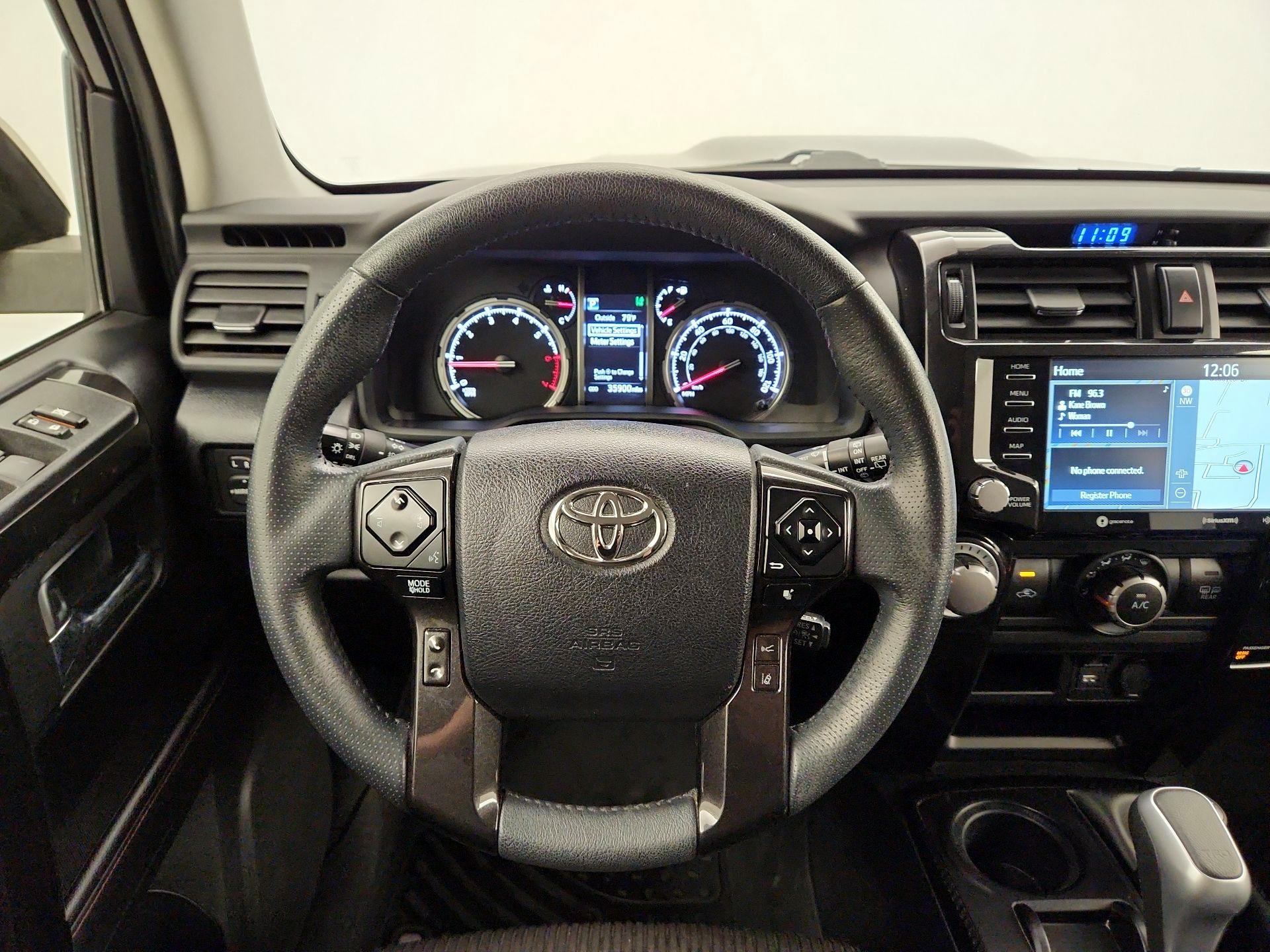 Thumbnail: 2023 Toyota 4Runner - 10