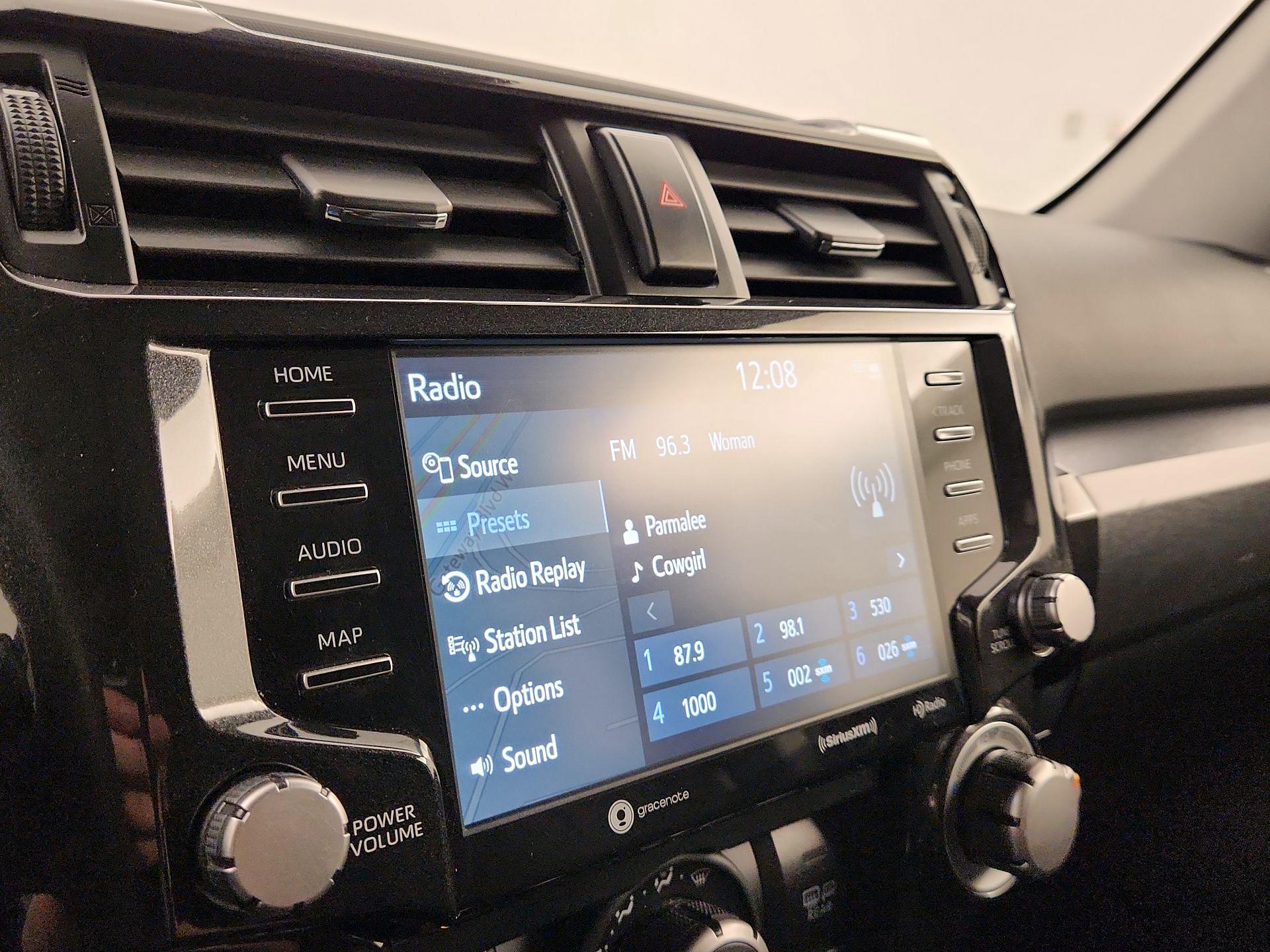 Thumbnail: 2023 Toyota 4Runner - 16