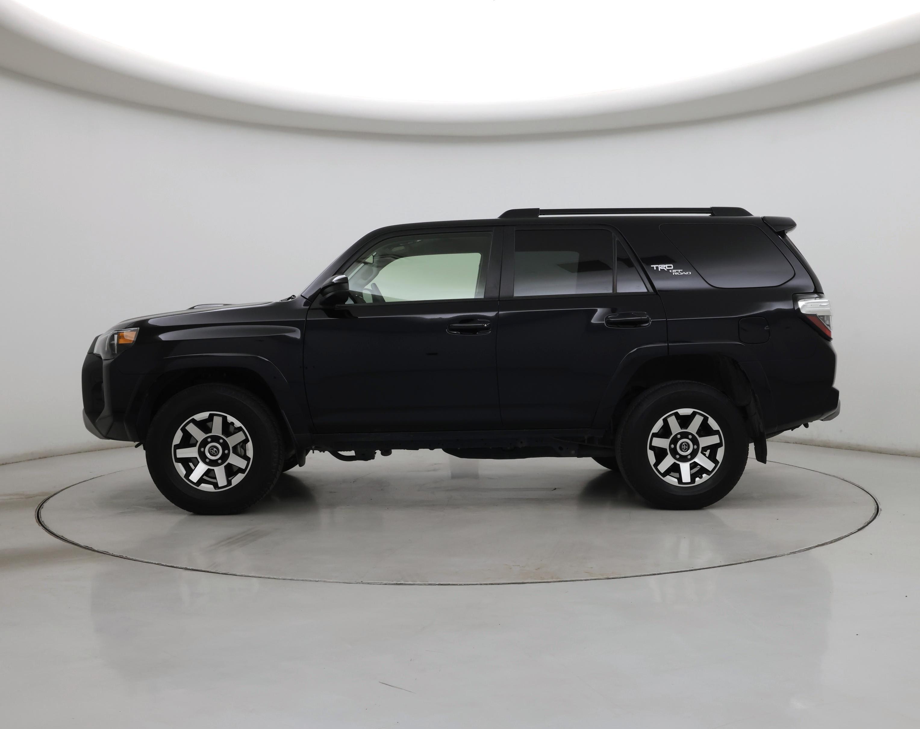 Thumbnail: 2023 Toyota 4Runner - 3