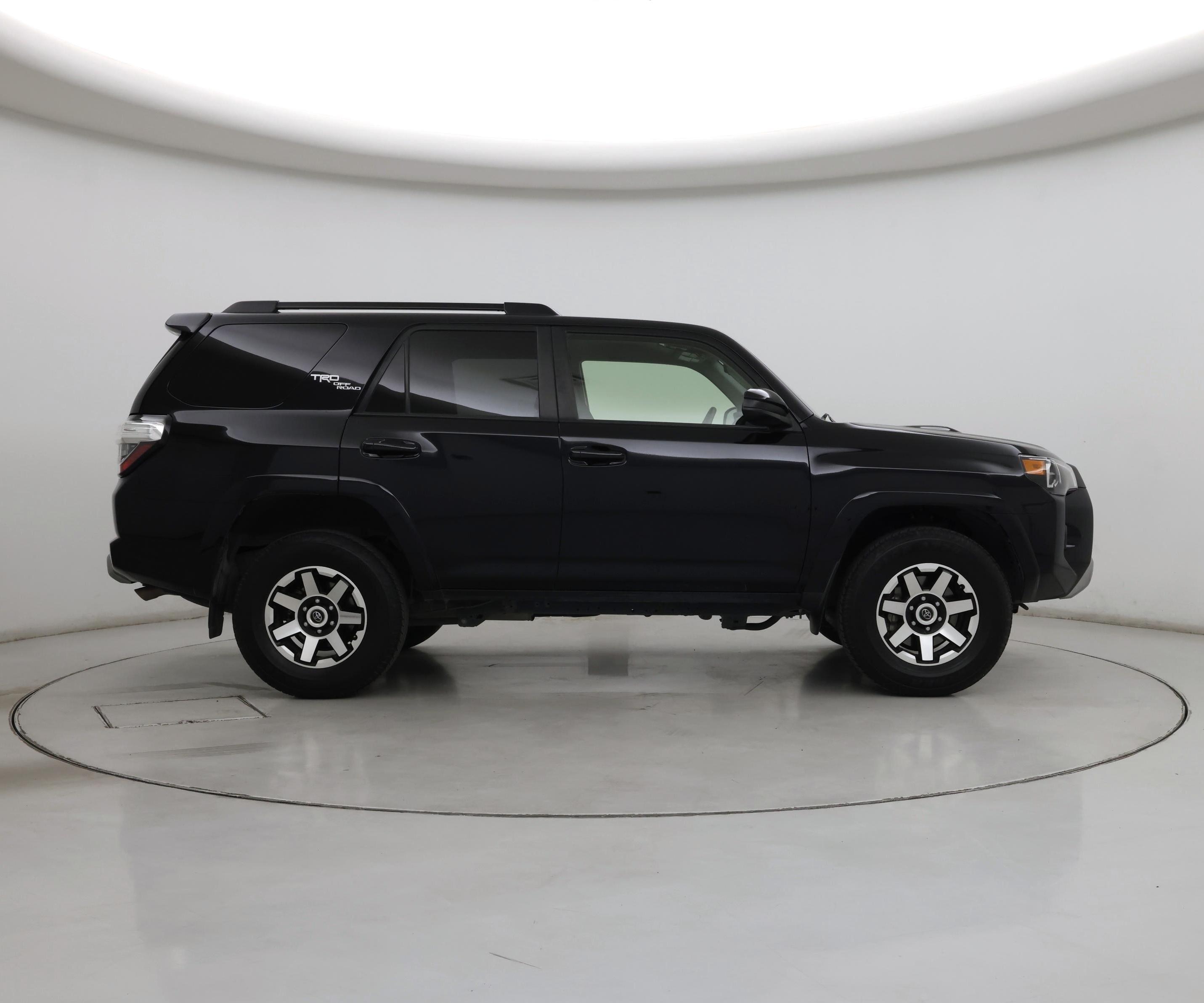 Thumbnail: 2023 Toyota 4Runner - 7