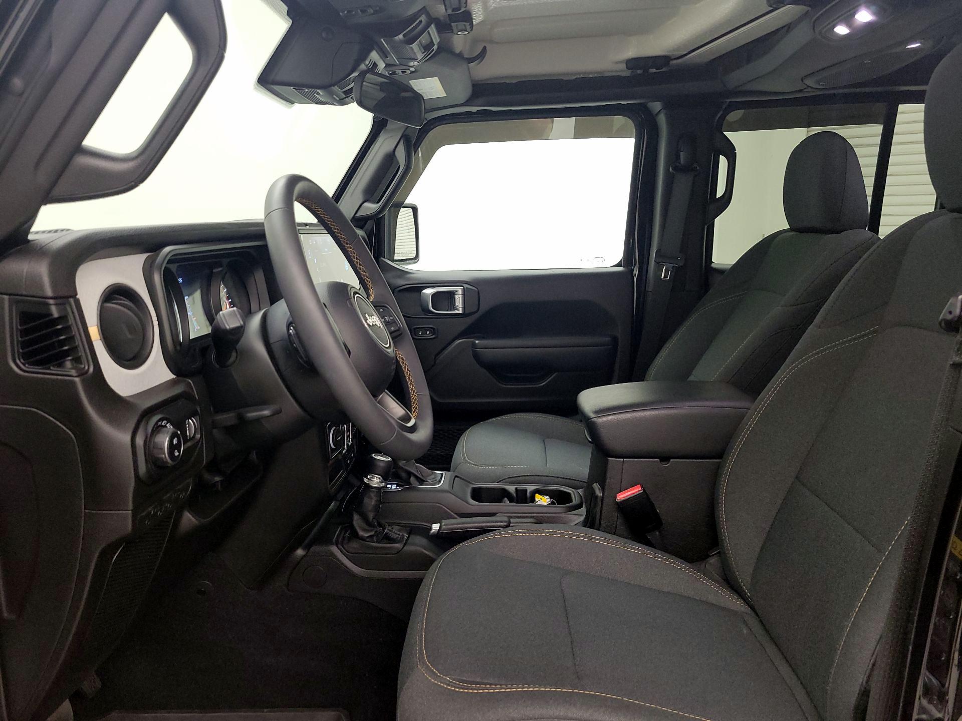 Thumbnail: 2024 Jeep Gladiator - 11