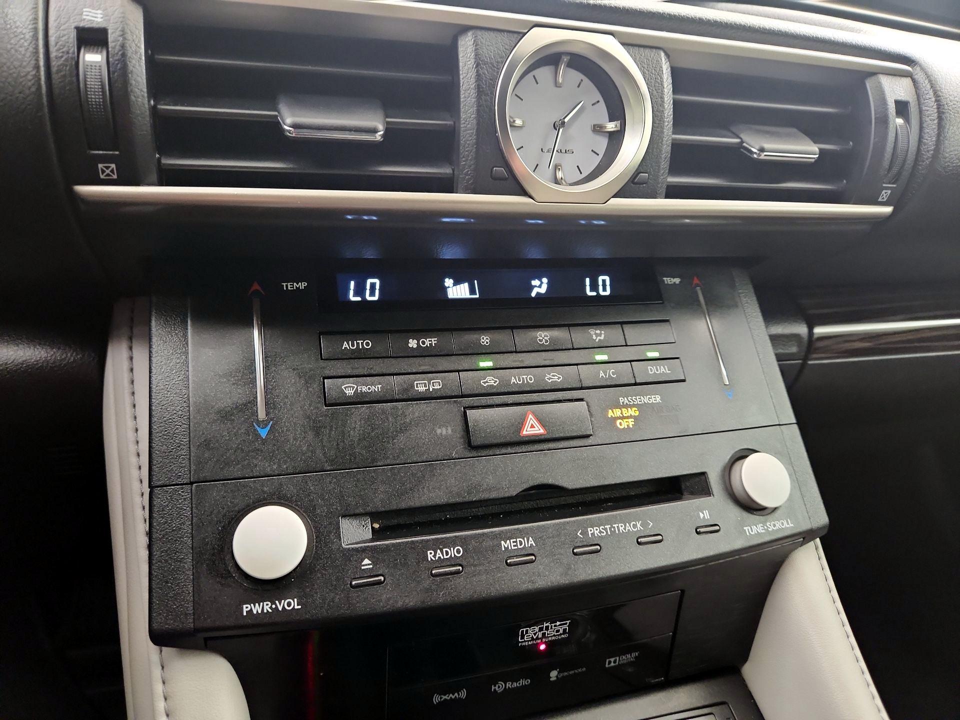 Thumbnail: 2015 Lexus RC - 17