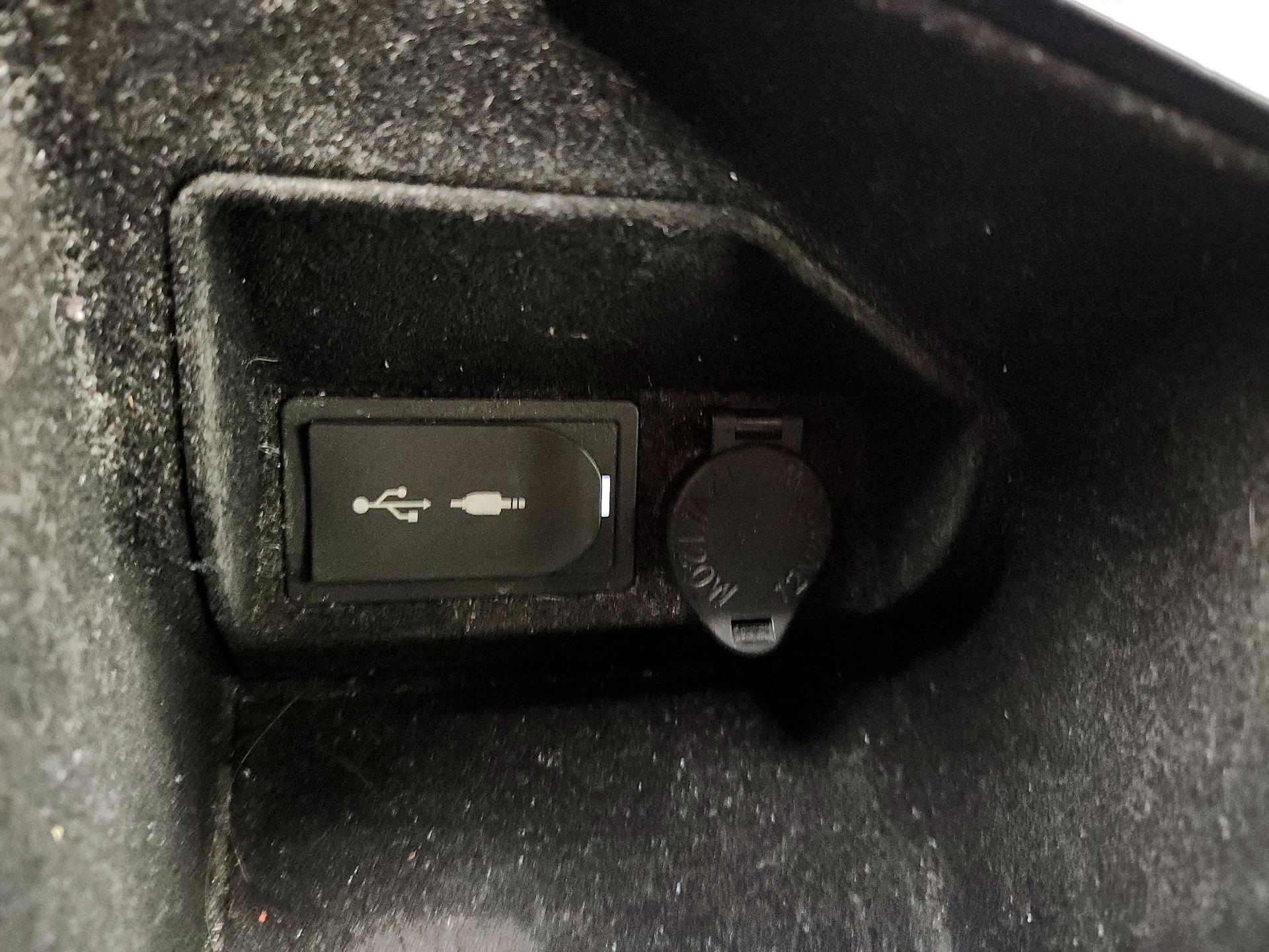 Thumbnail: 2015 Lexus RC - 19