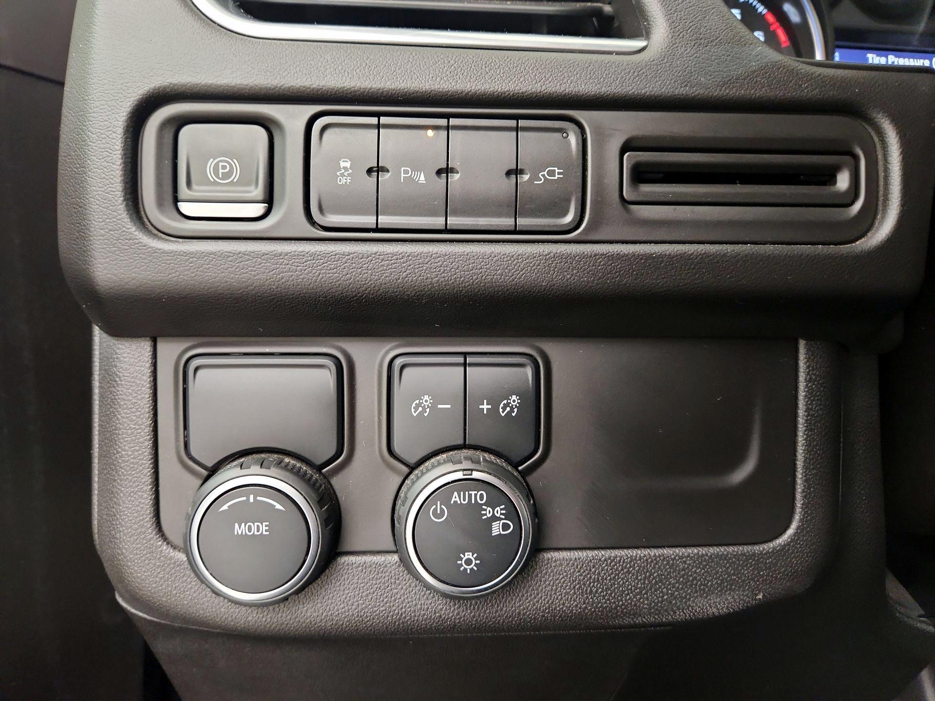 Thumbnail: 2021 Chevrolet Tahoe - 13