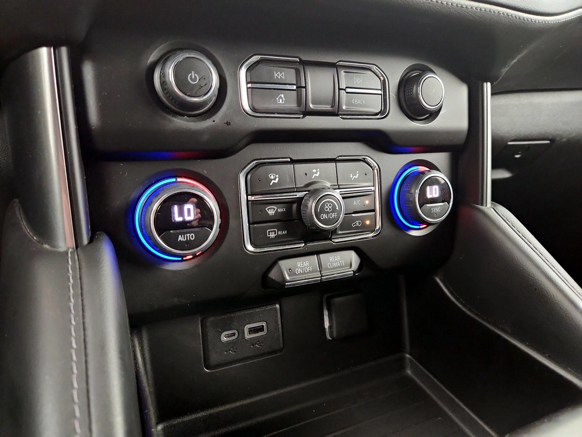 Thumbnail: 2021 Chevrolet Tahoe - 16