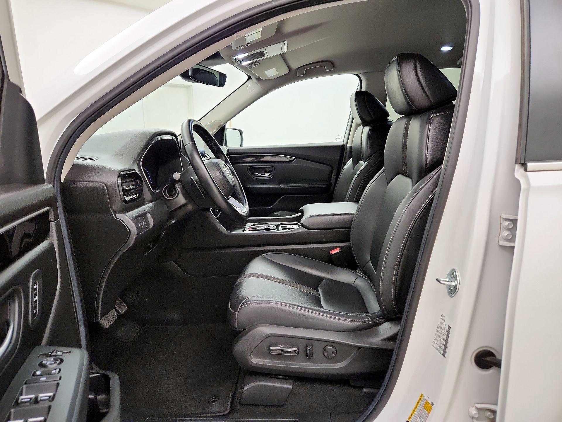 Thumbnail: 2025 Honda Pilot - 11