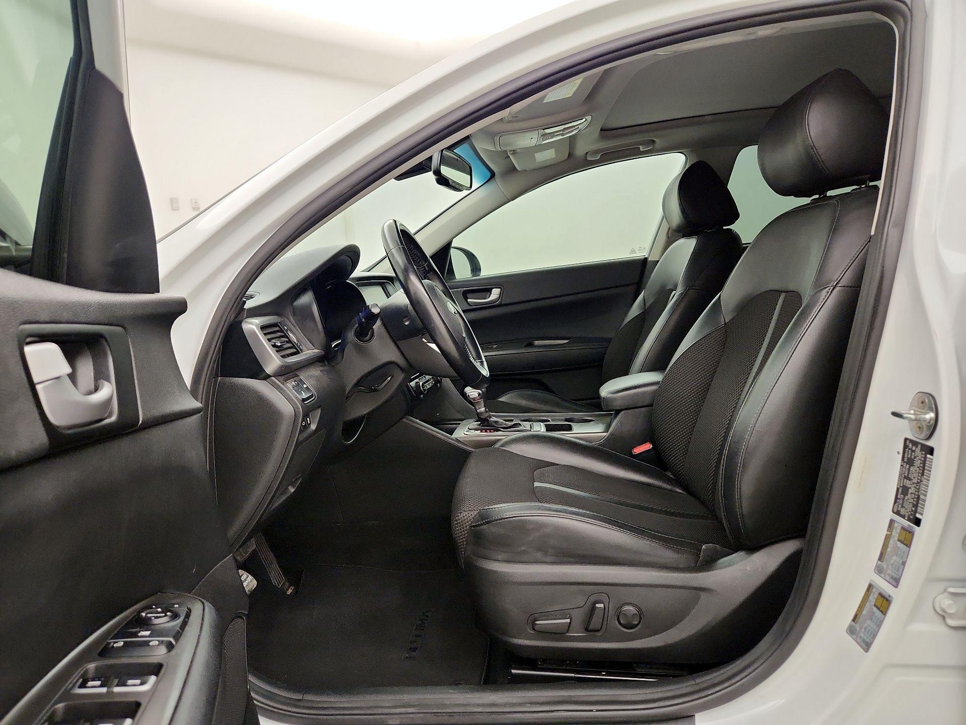 Thumbnail: 2019 Kia Optima - 11