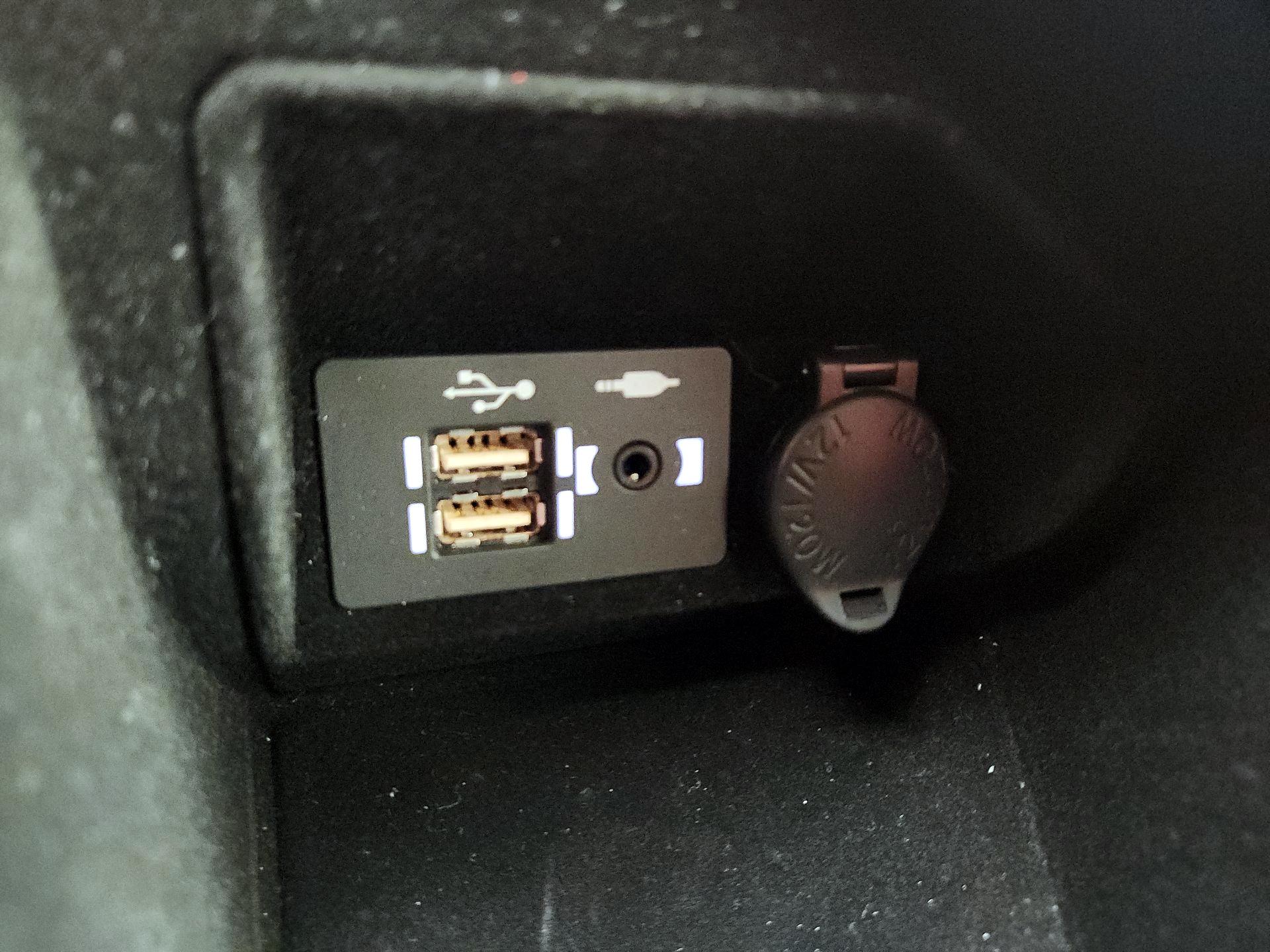 Thumbnail: 2025 Lexus IS - 19