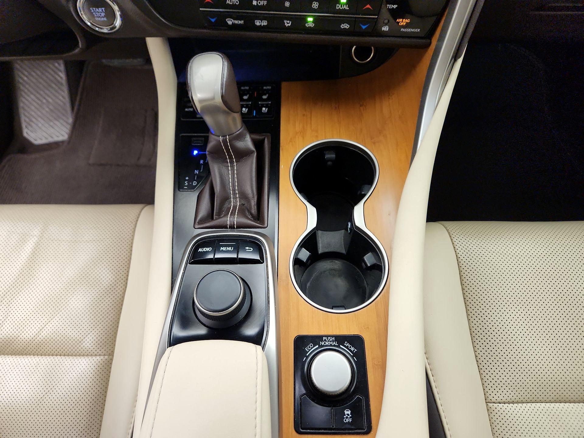 Thumbnail: 2019 Lexus RX - 17