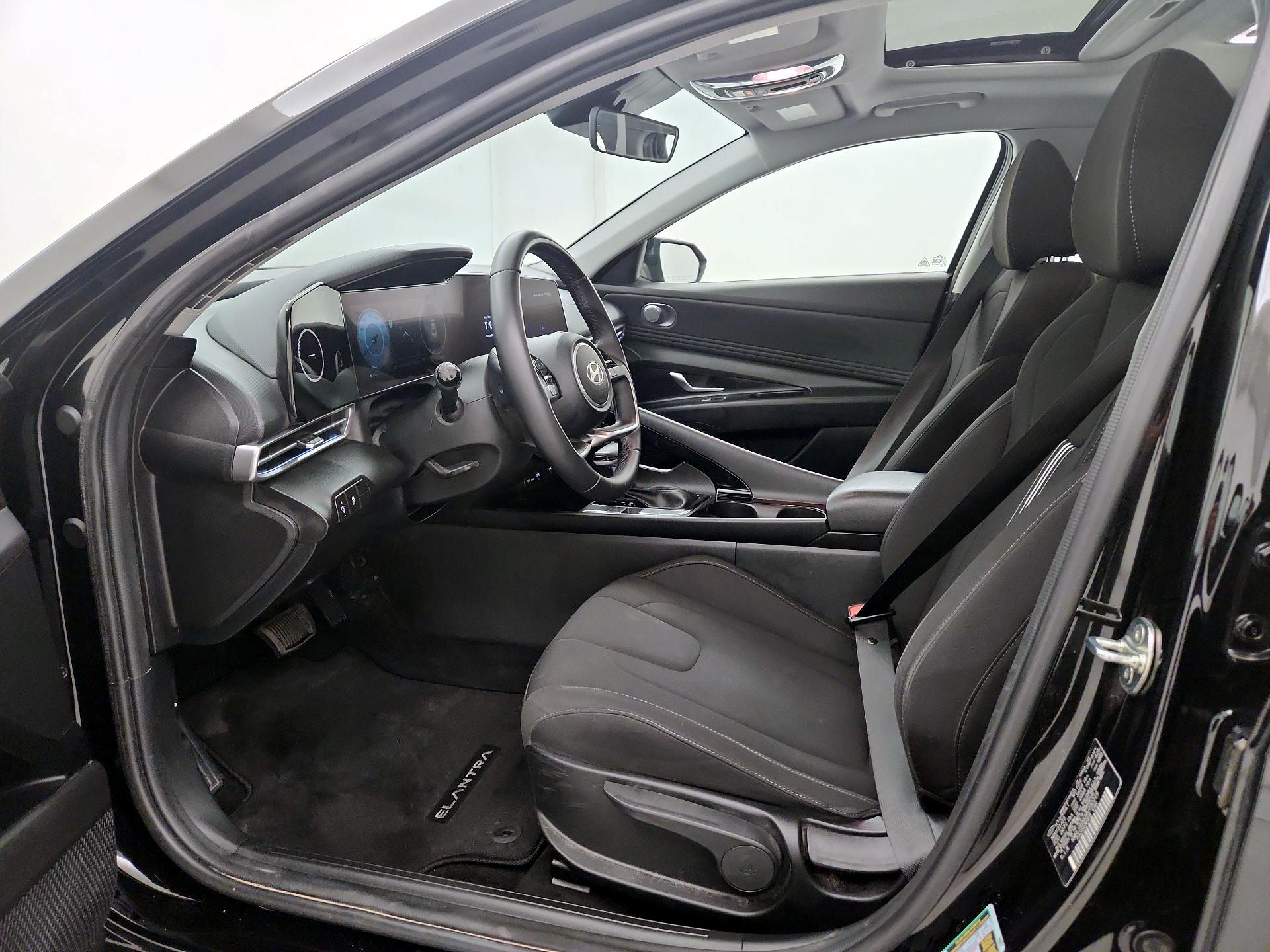 Thumbnail: 2024 Hyundai Elantra - 11