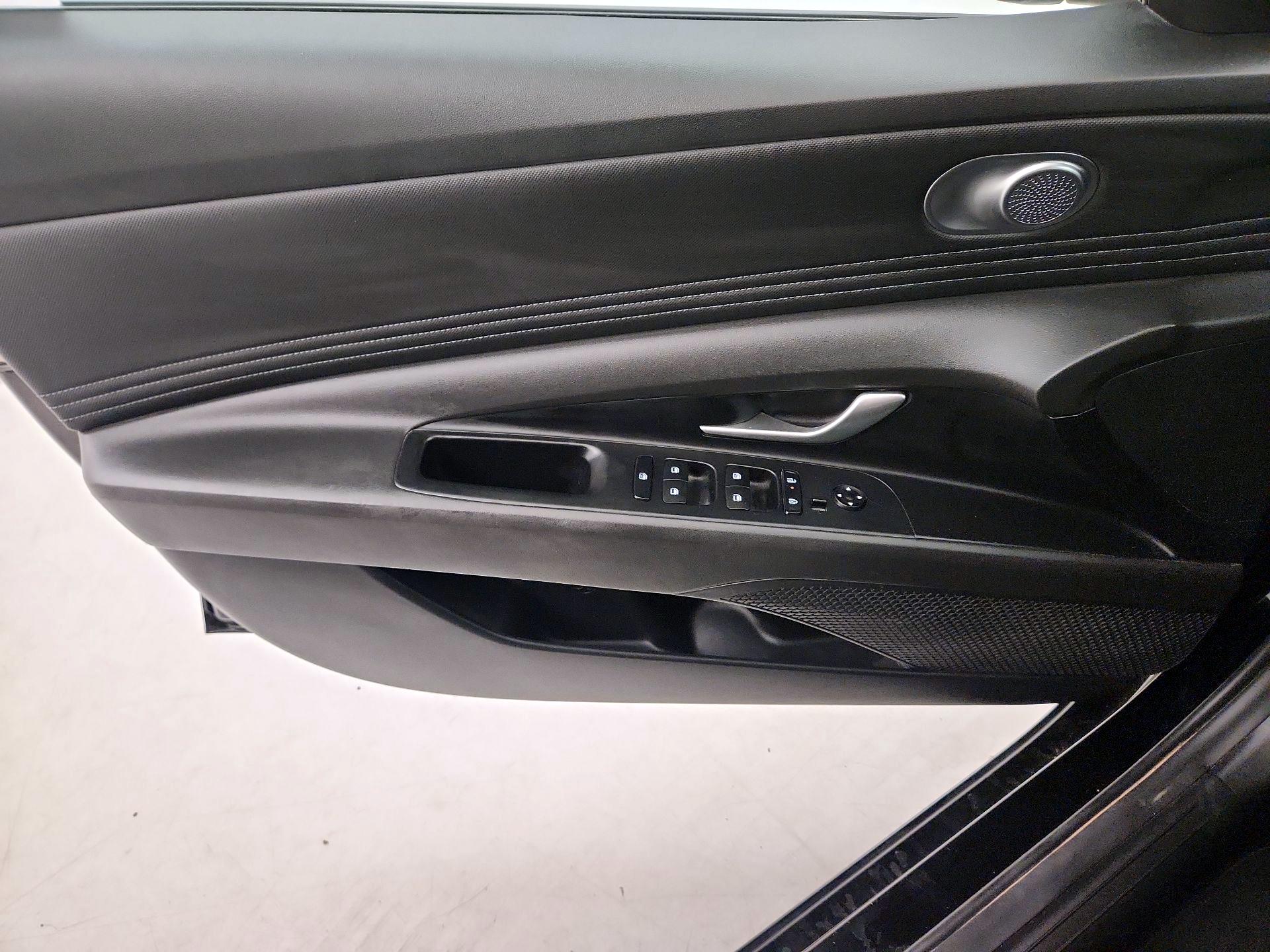 Thumbnail: 2024 Hyundai Elantra - 12