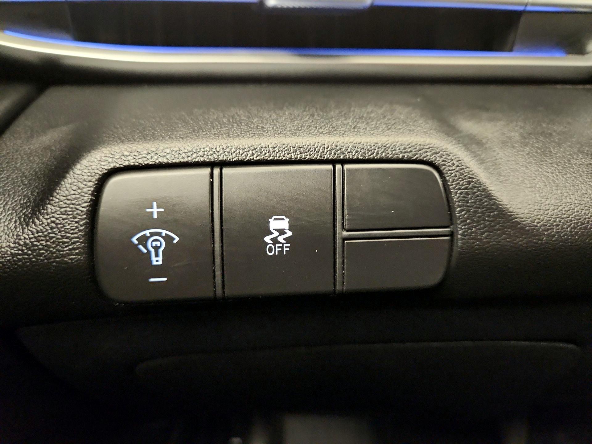 Thumbnail: 2024 Hyundai Elantra - 13