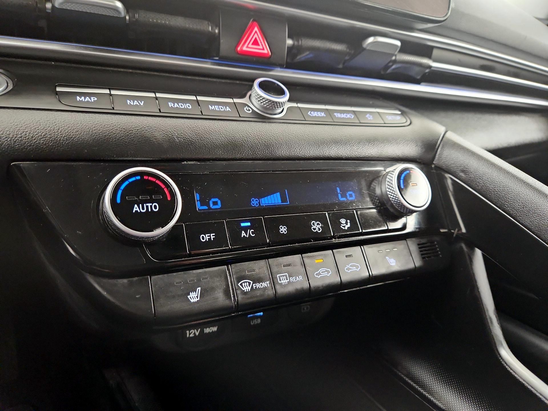 Thumbnail: 2024 Hyundai Elantra - 17