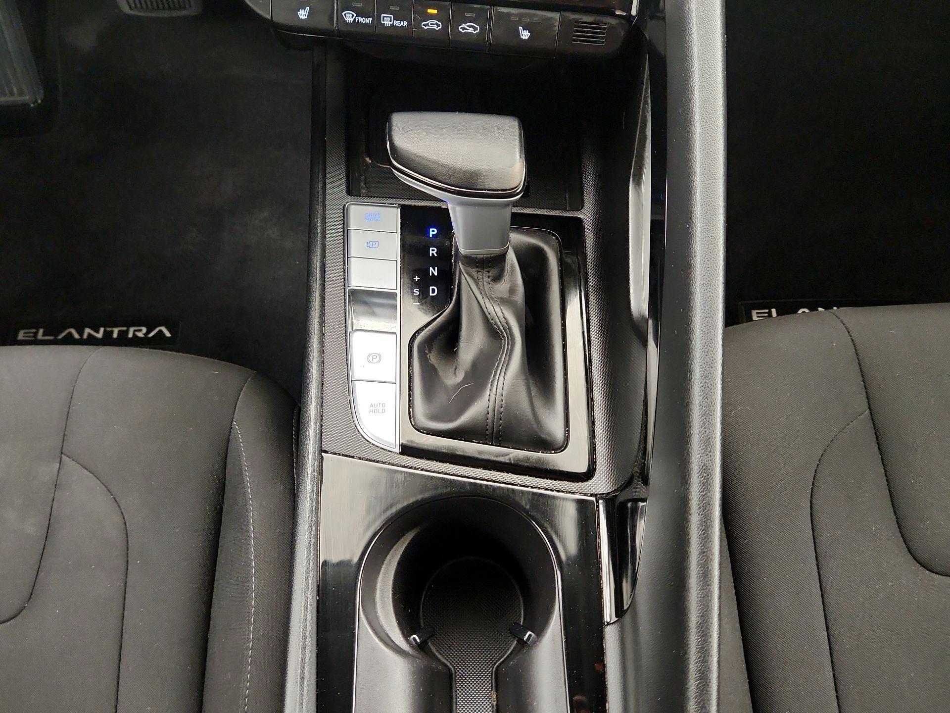 Thumbnail: 2024 Hyundai Elantra - 18