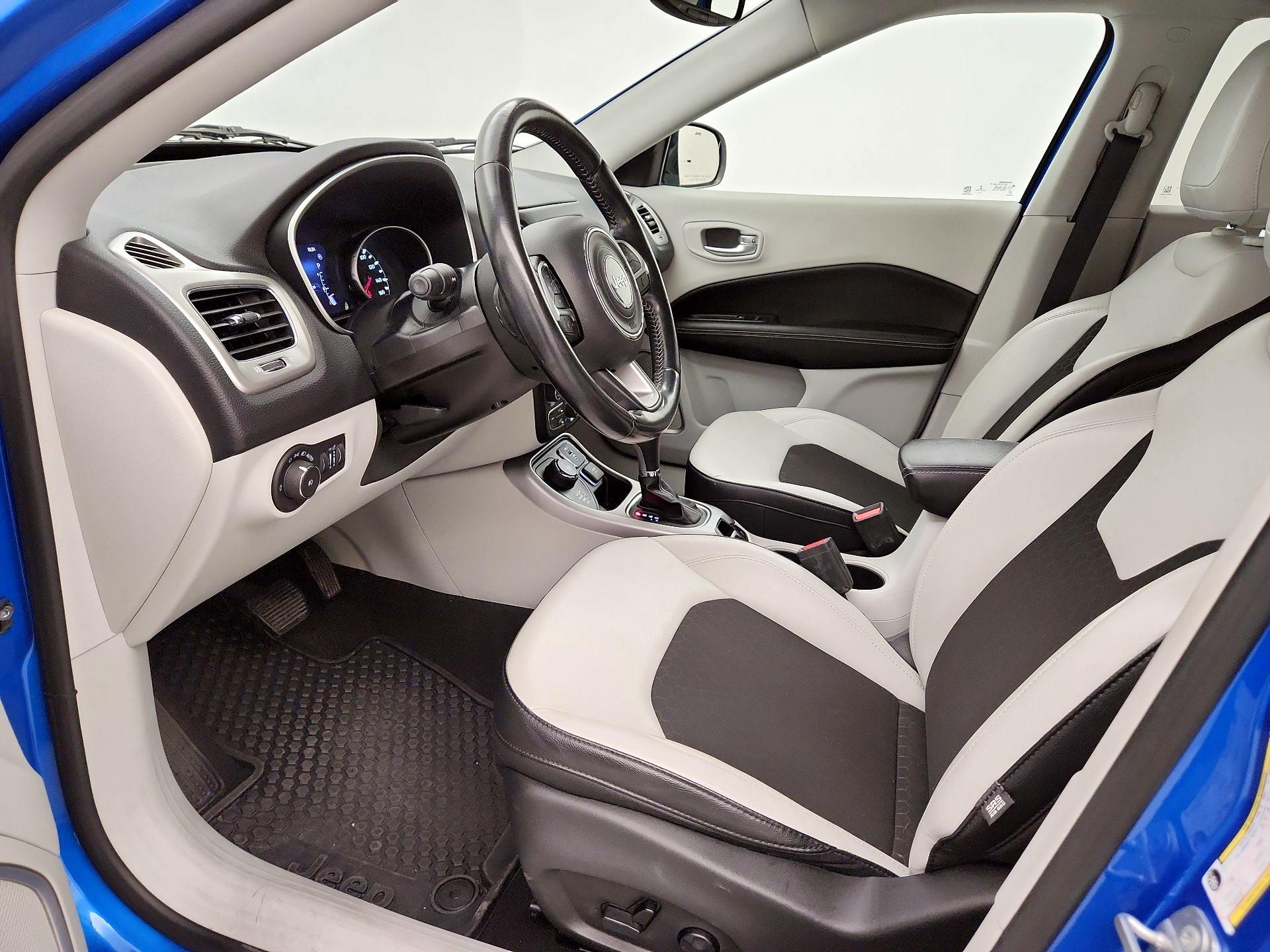 Thumbnail: 2021 Jeep Compass - 11