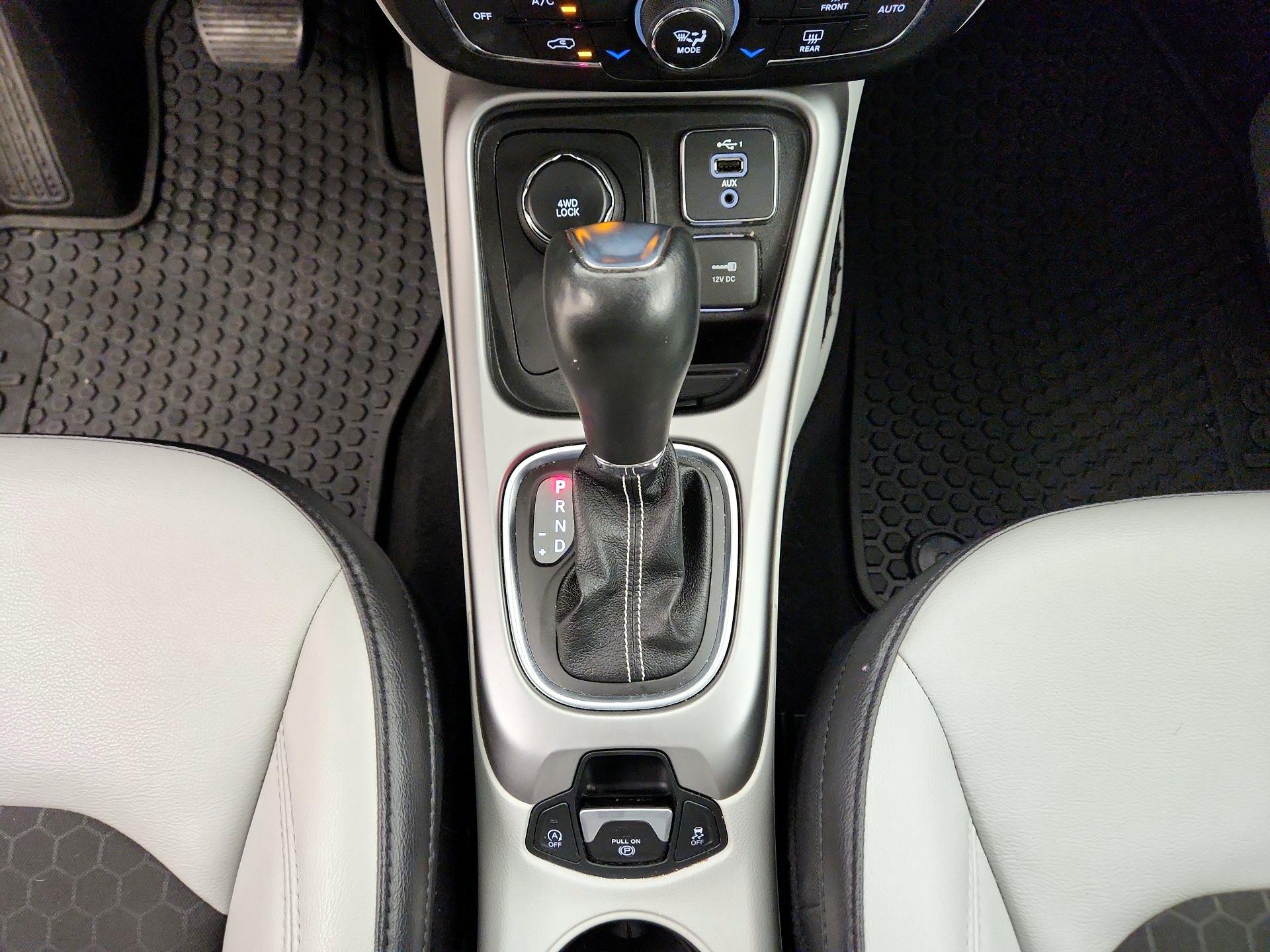 Thumbnail: 2021 Jeep Compass - 17