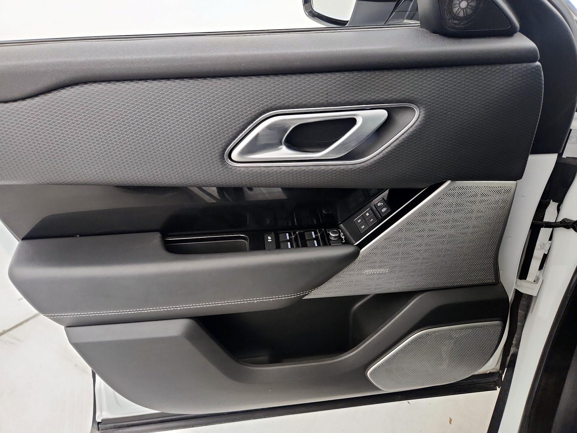 Thumbnail: 2019 Land Rover Range Rover Velar - 12