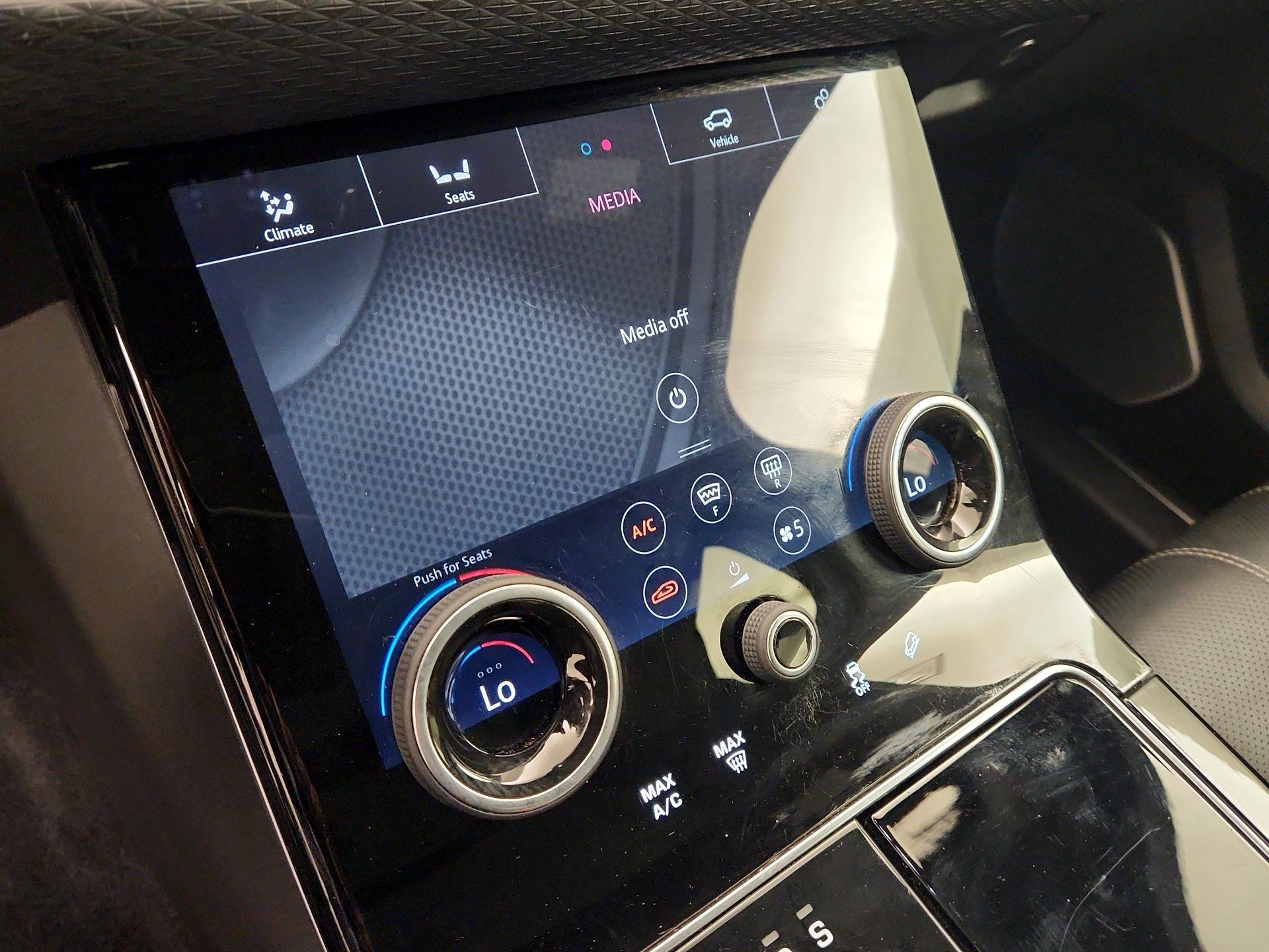 Thumbnail: 2019 Land Rover Range Rover Velar - 17