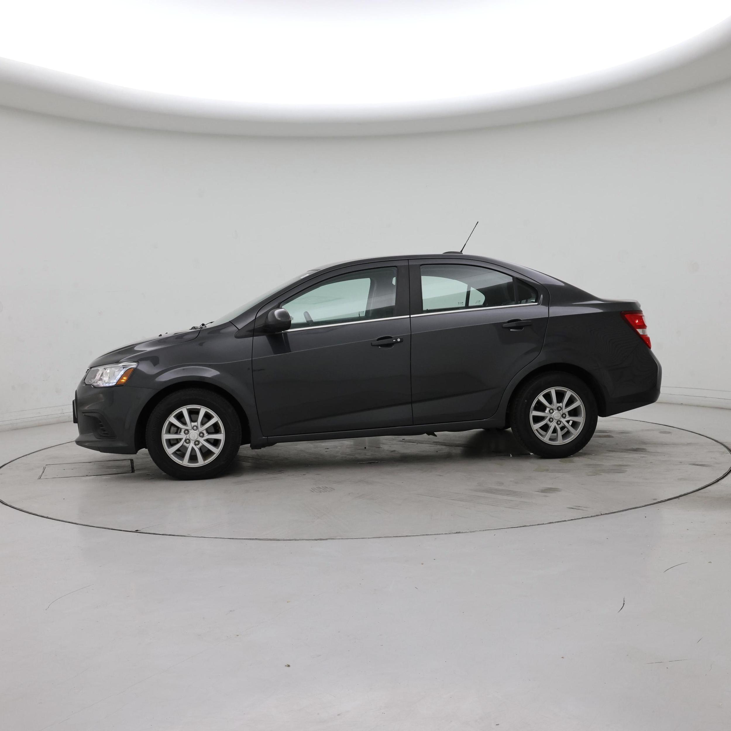 Thumbnail: 2020 Chevrolet Sonic - 3
