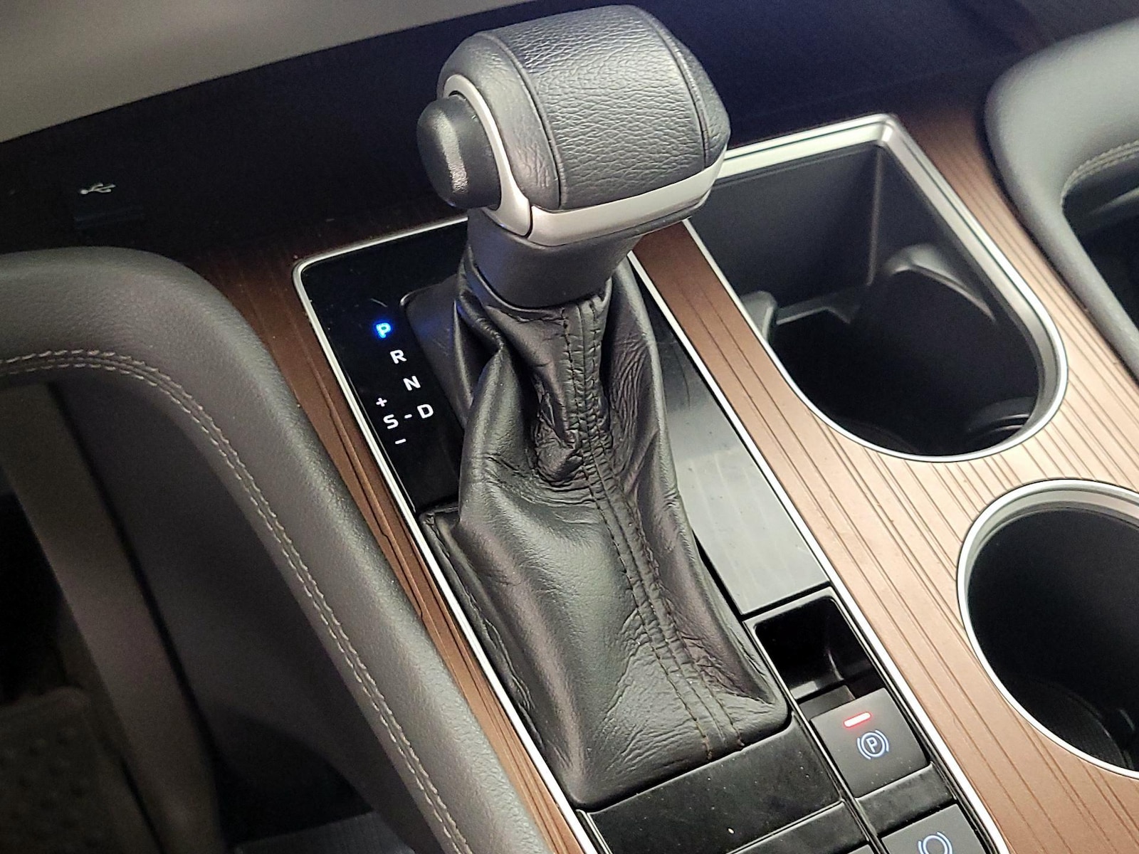 2021 Toyota Sienna XLE - Photo 17