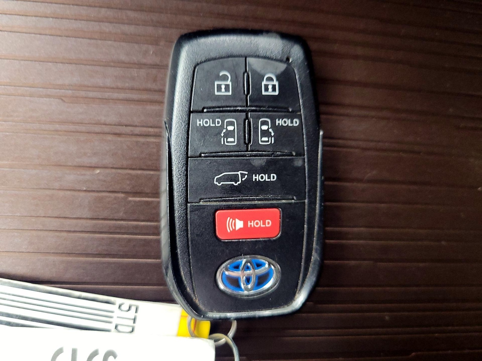 2021 Toyota Sienna XLE - Photo 23
