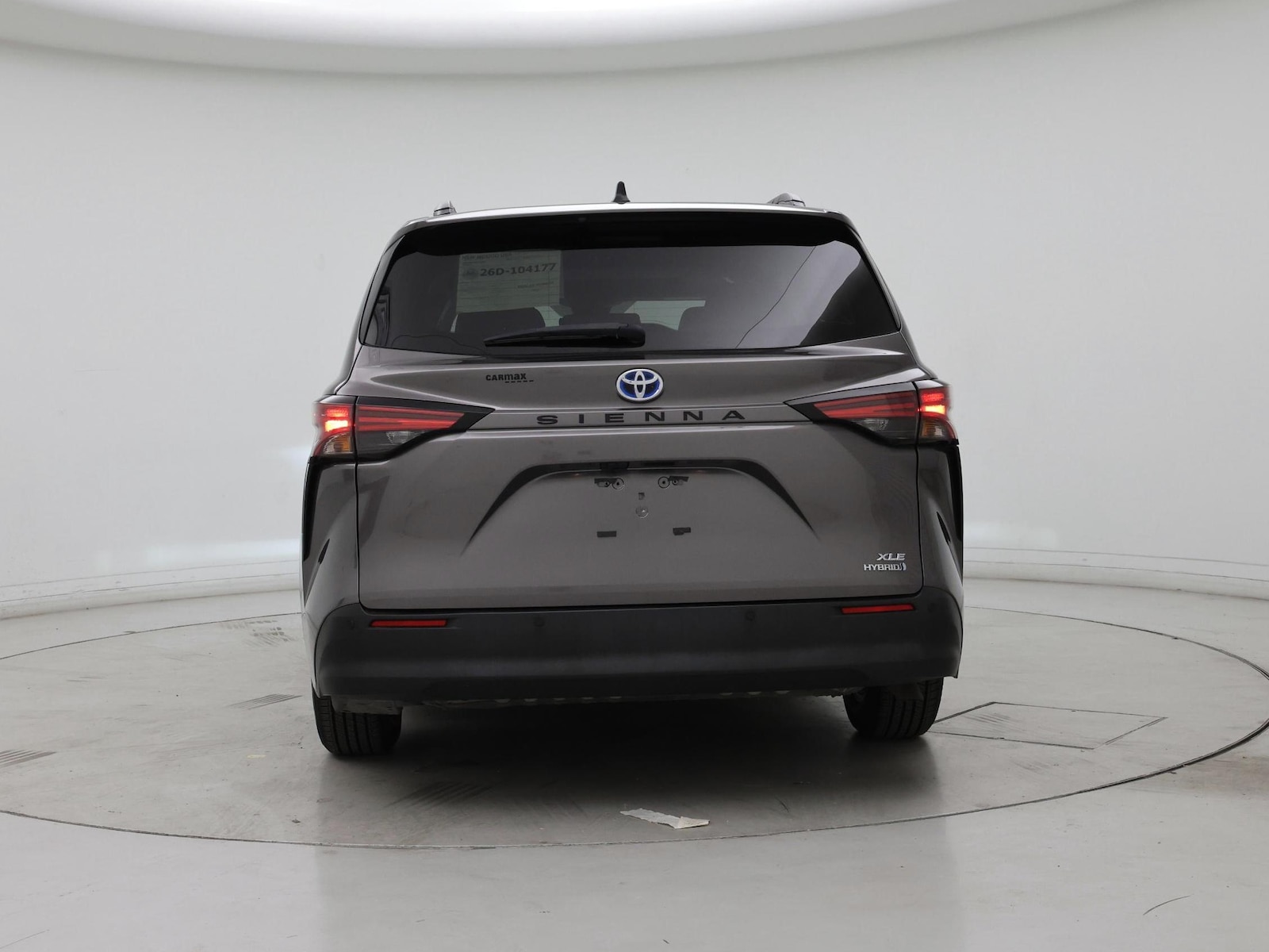 2021 Toyota Sienna XLE - Photo 7