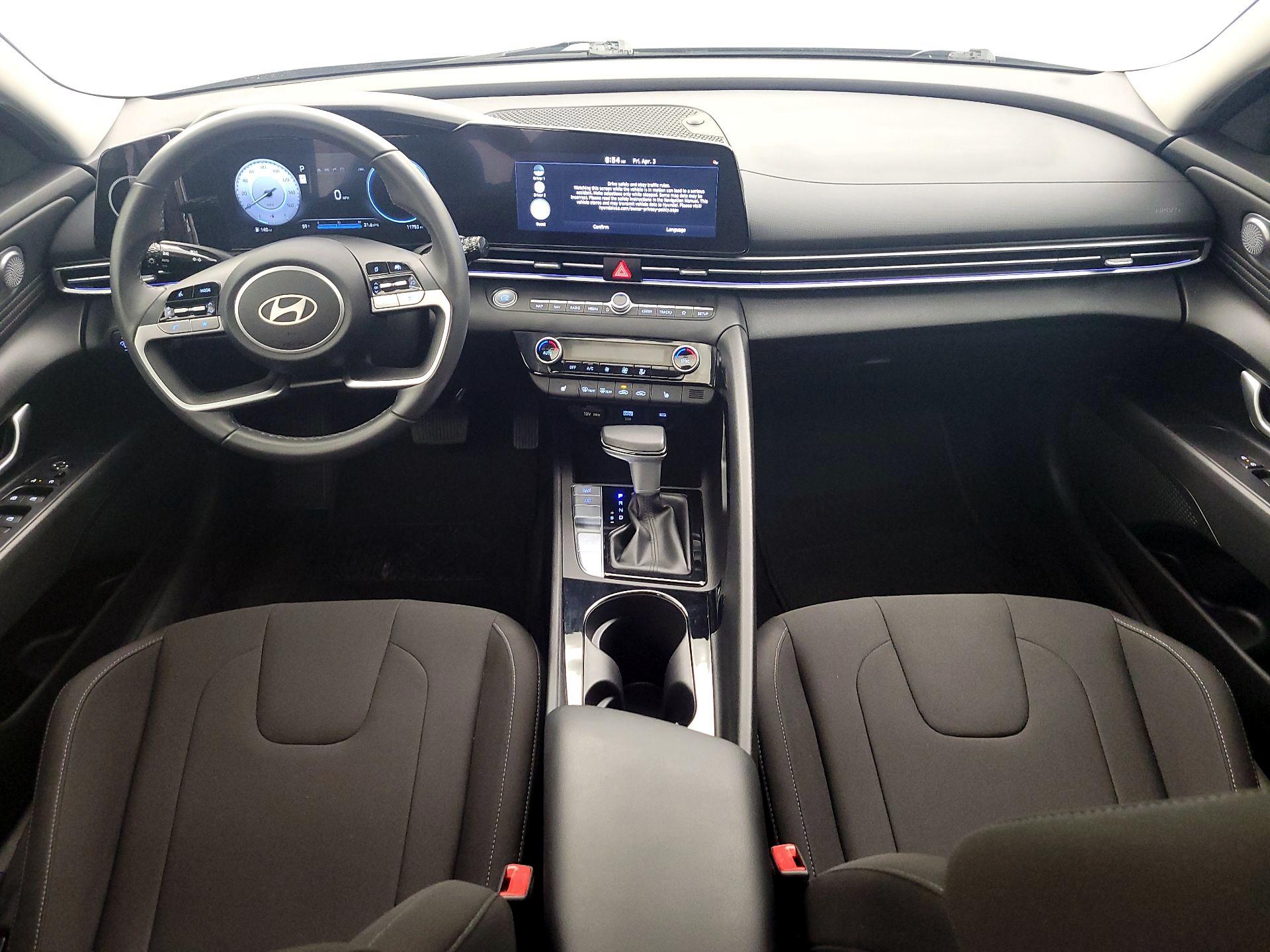 Thumbnail: 2025 Hyundai Elantra - 9