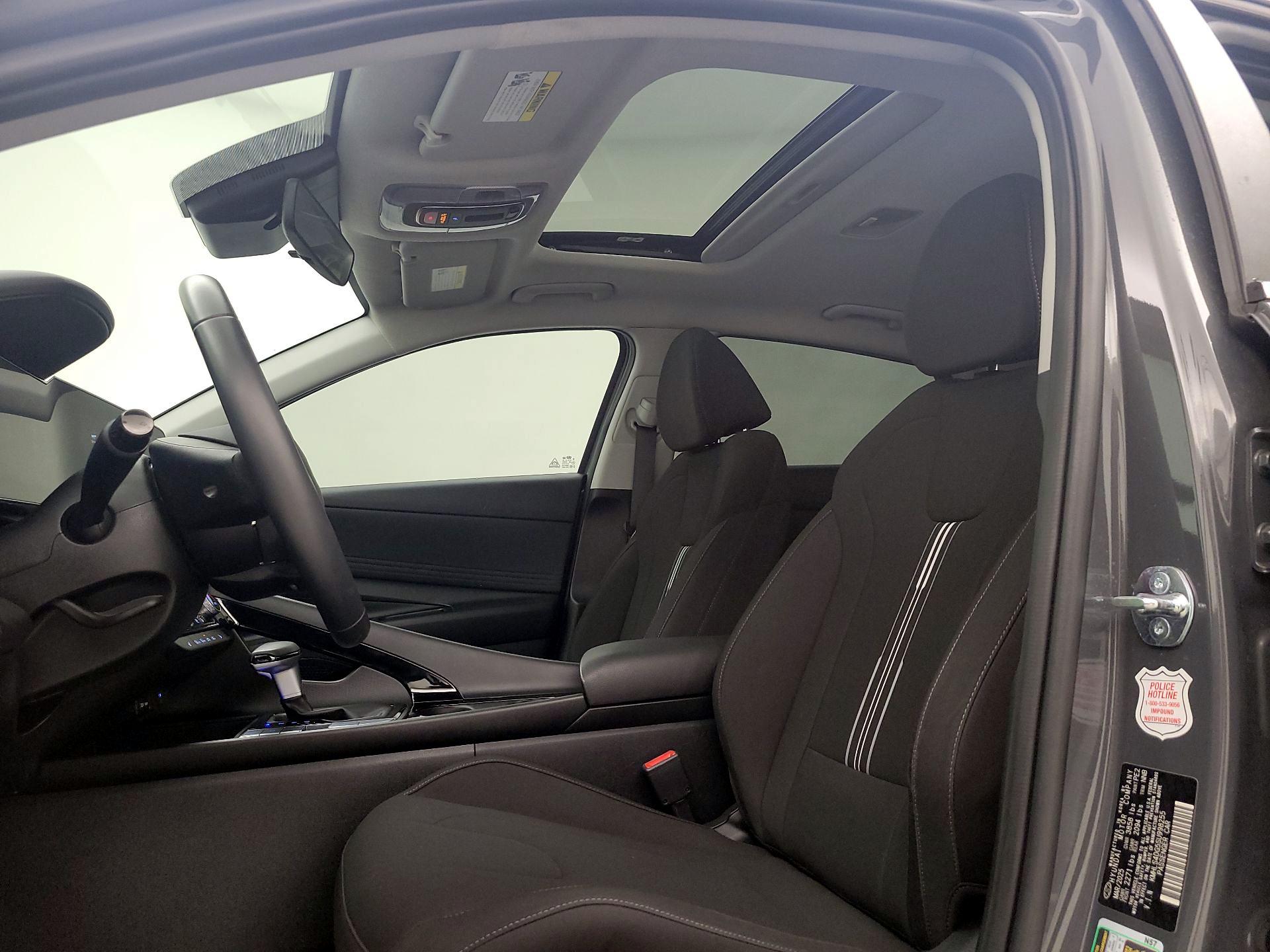 Thumbnail: 2025 Hyundai Elantra - 20