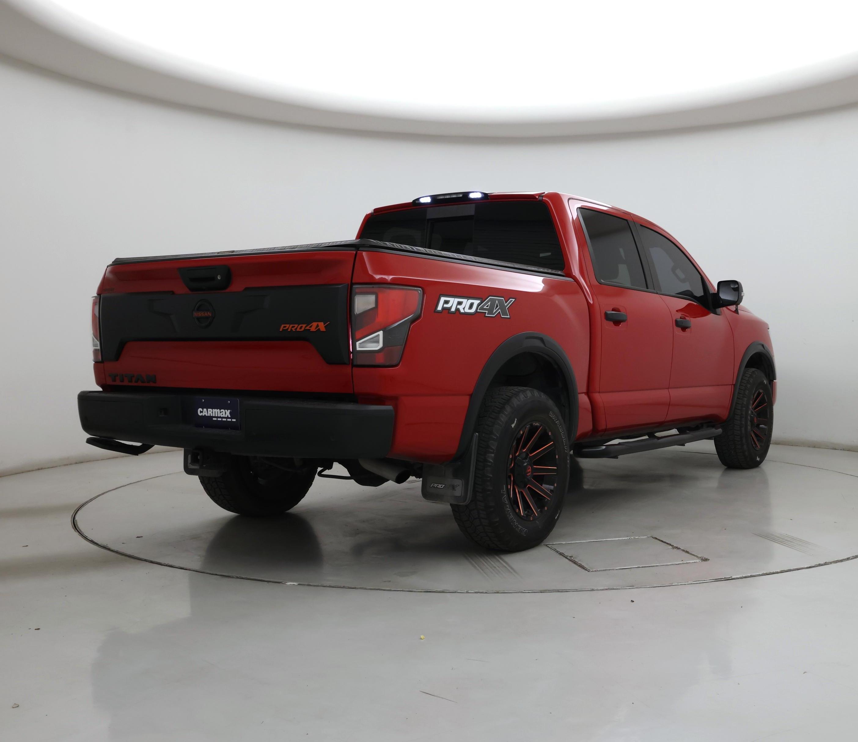Thumbnail: 2021 Nissan Titan - 8