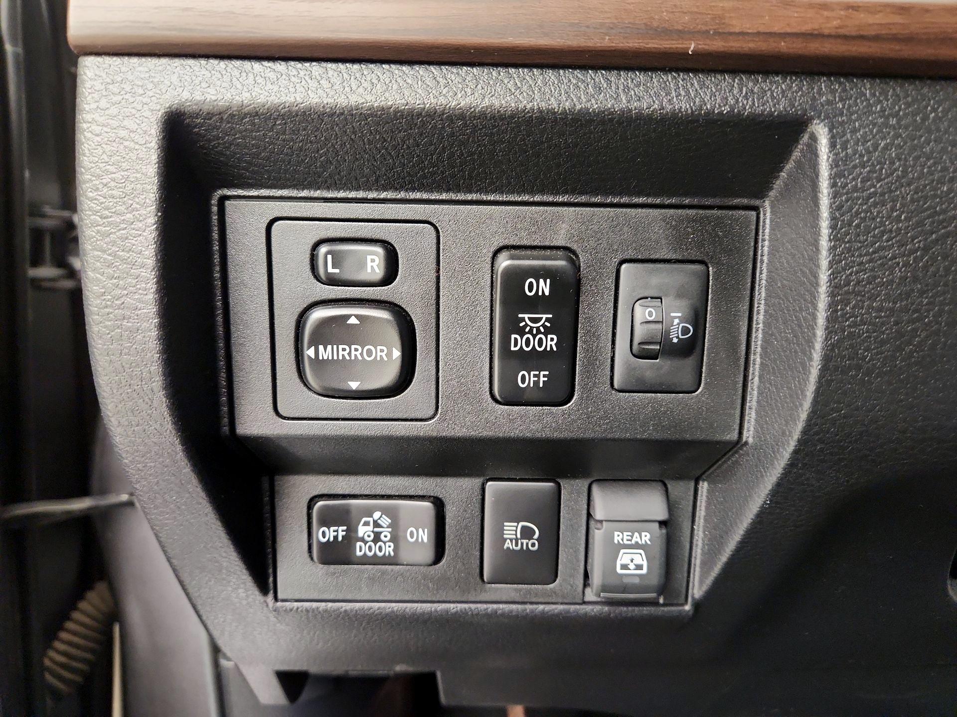 Thumbnail: 2021 Toyota Tundra - 13