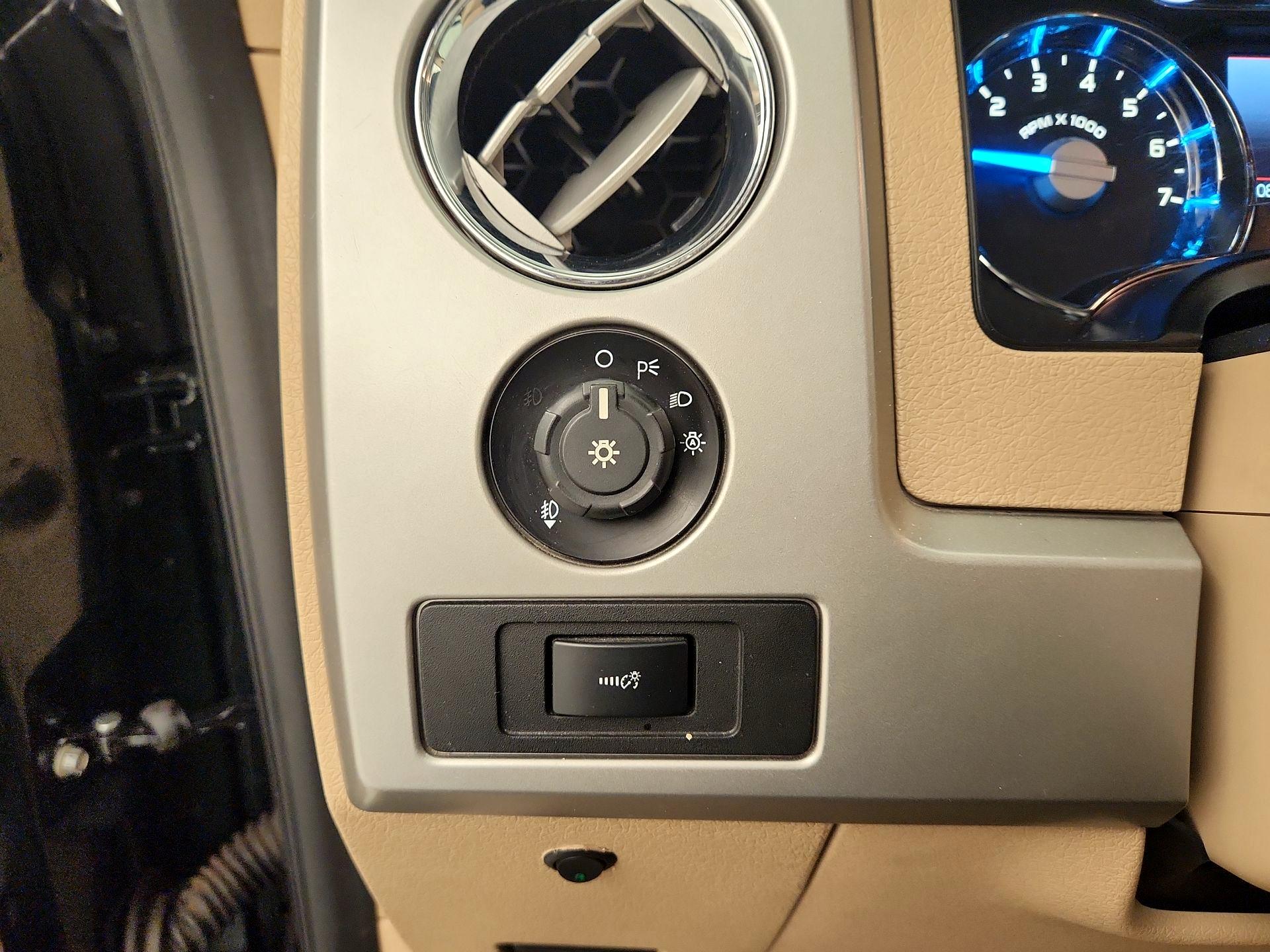 Thumbnail: 2014 Ford F-150 - 13