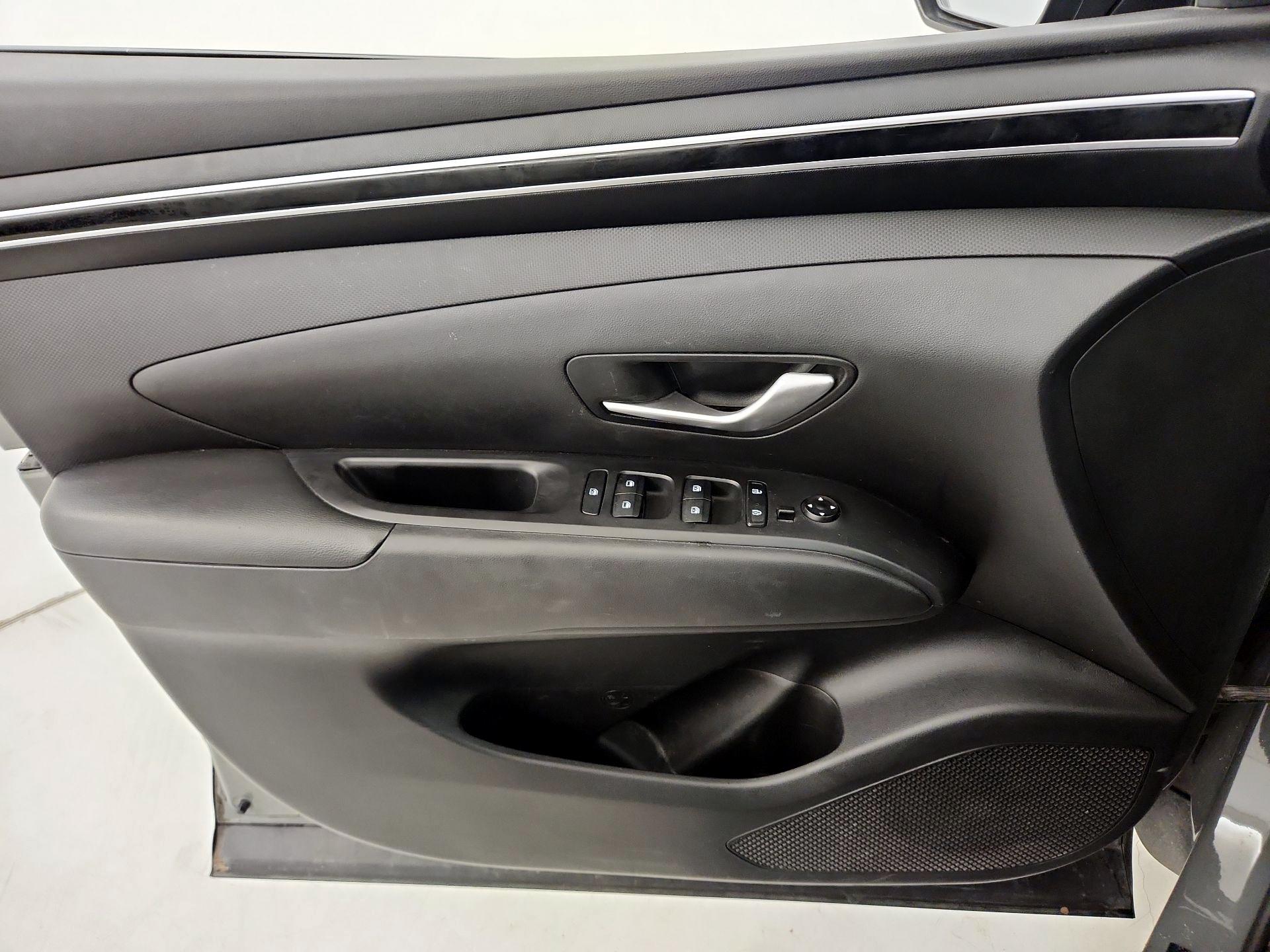 Thumbnail: 2023 Hyundai Santa Cruz - 12