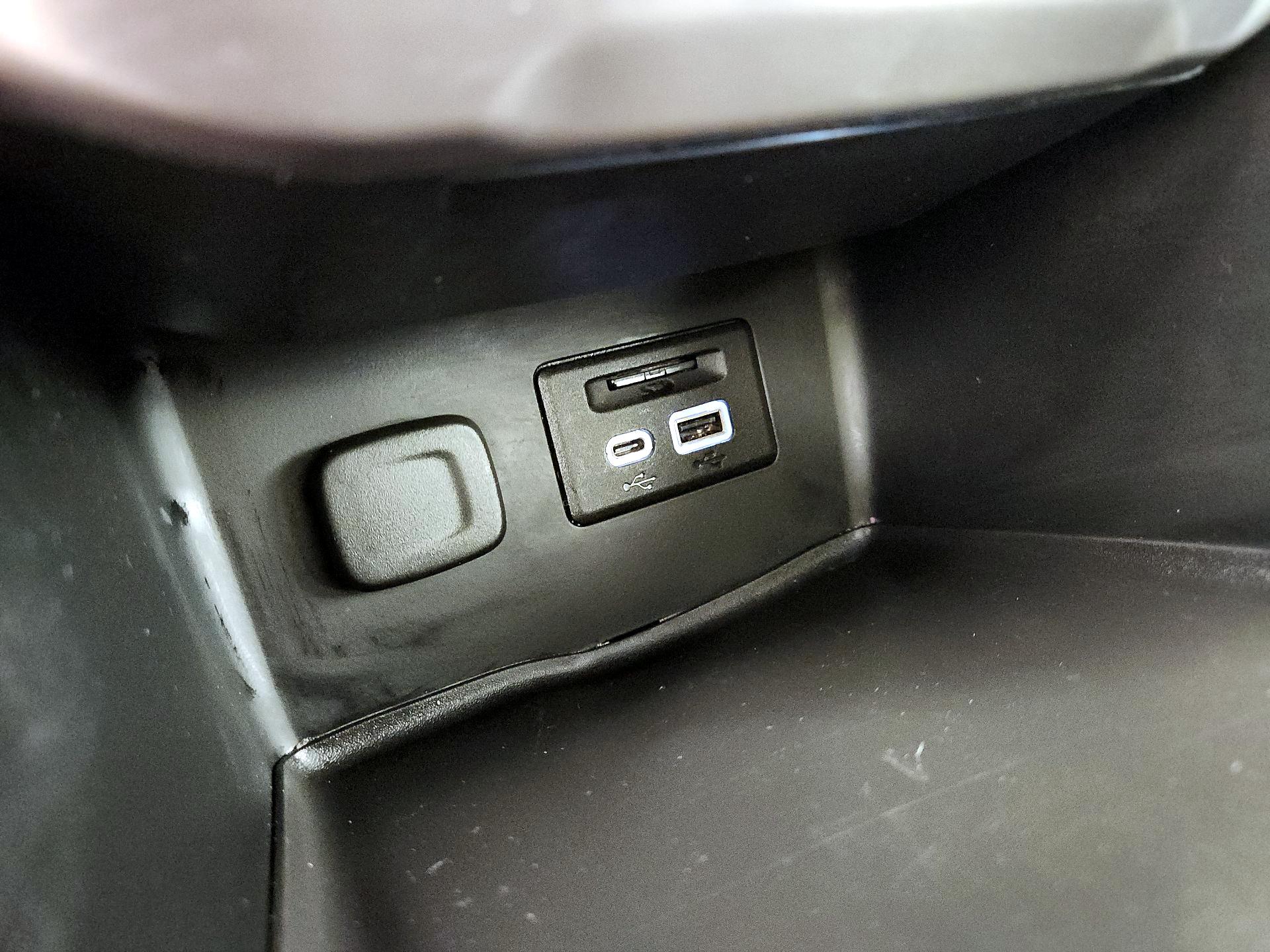 Thumbnail: 2021 GMC Acadia - 18