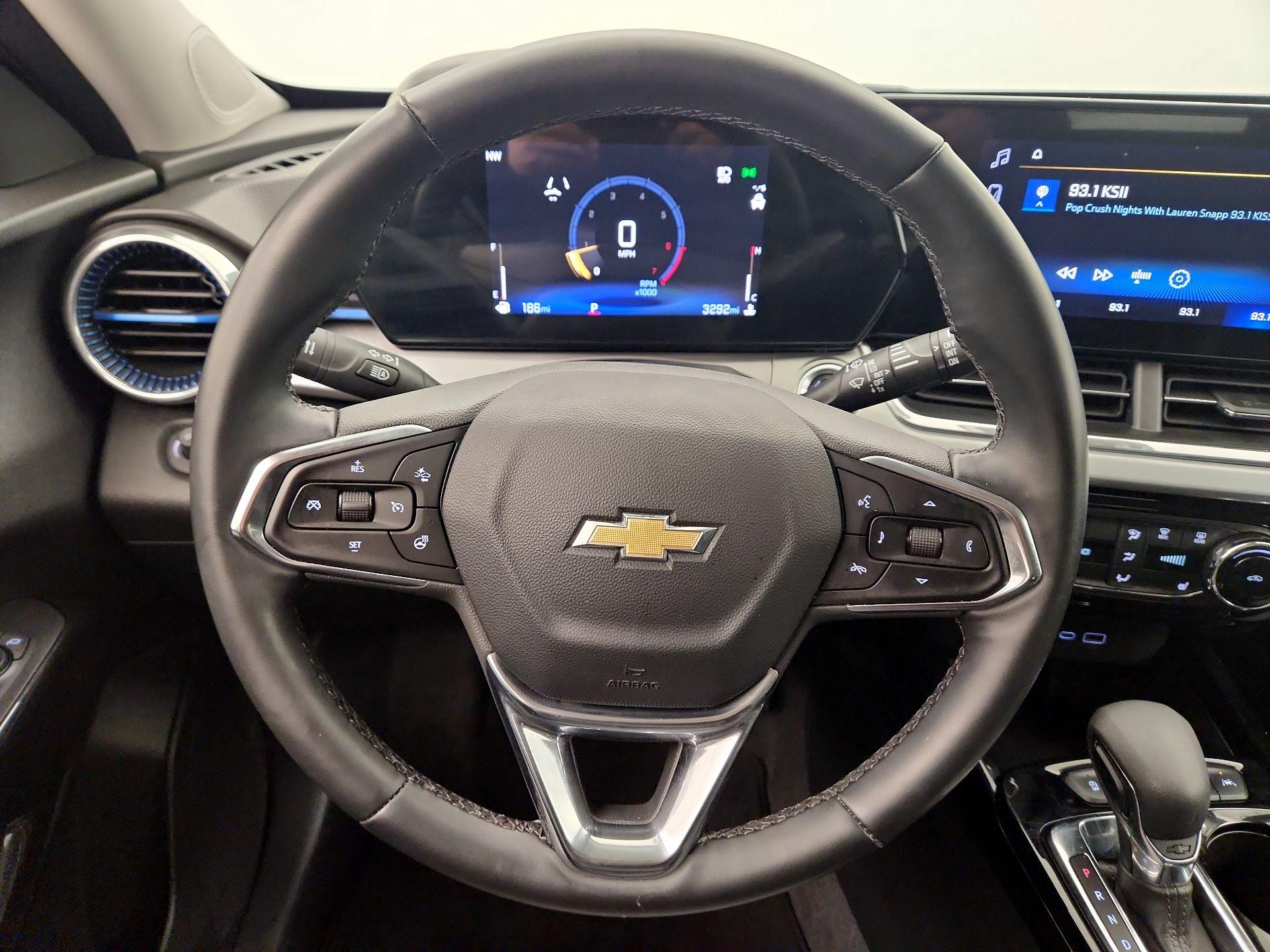 Thumbnail: 2025 Chevrolet Trax - 10