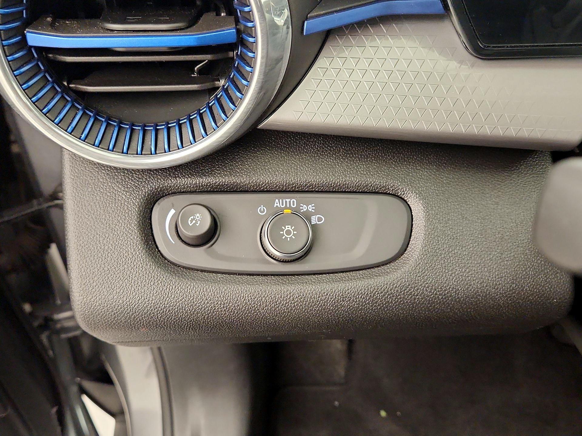 Thumbnail: 2025 Chevrolet Trax - 13