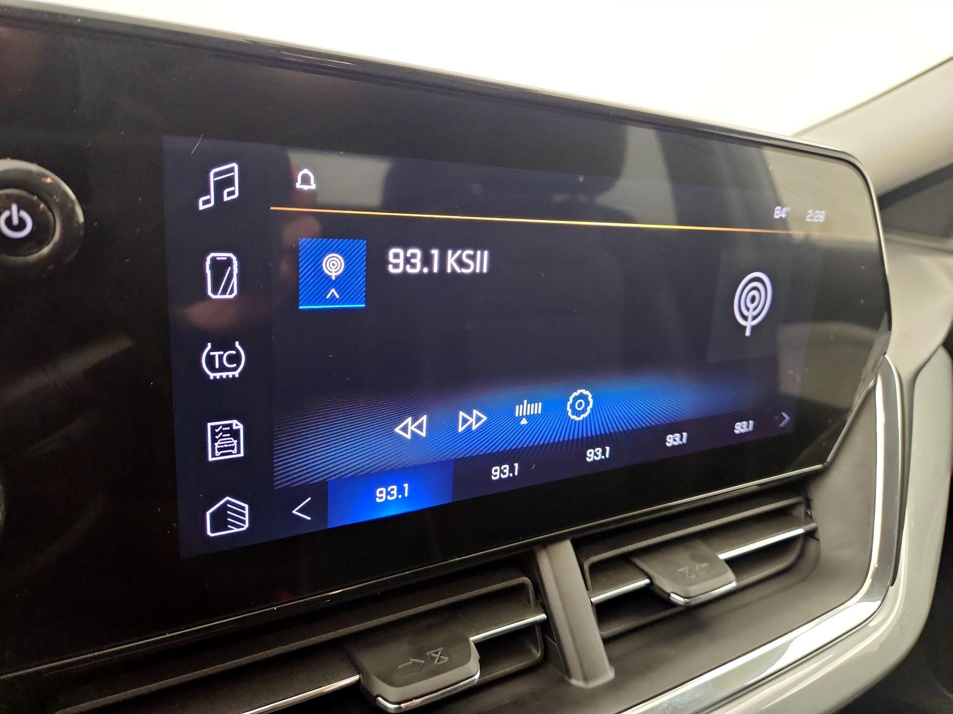 Thumbnail: 2025 Chevrolet Trax - 15