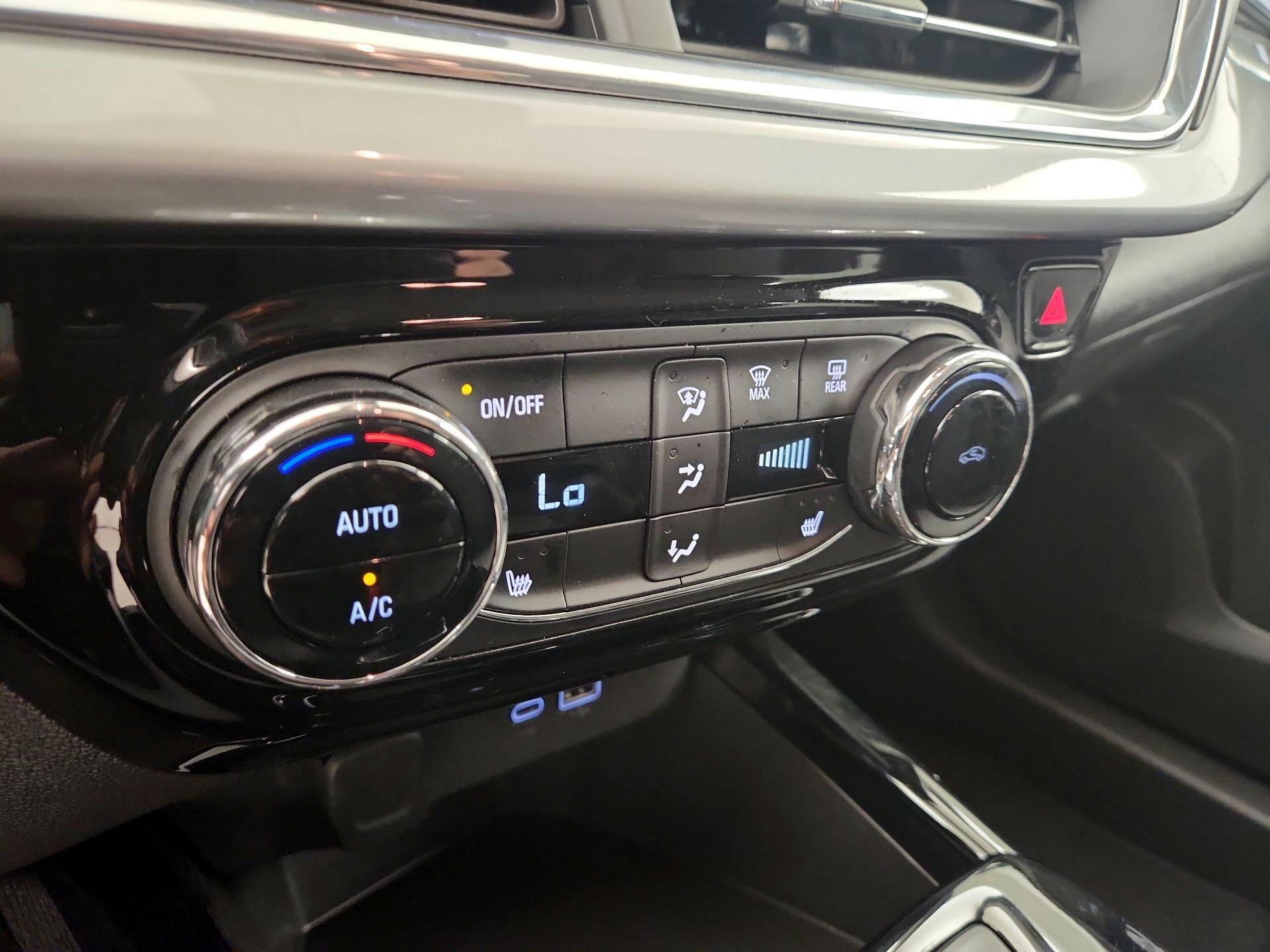 Thumbnail: 2025 Chevrolet Trax - 16