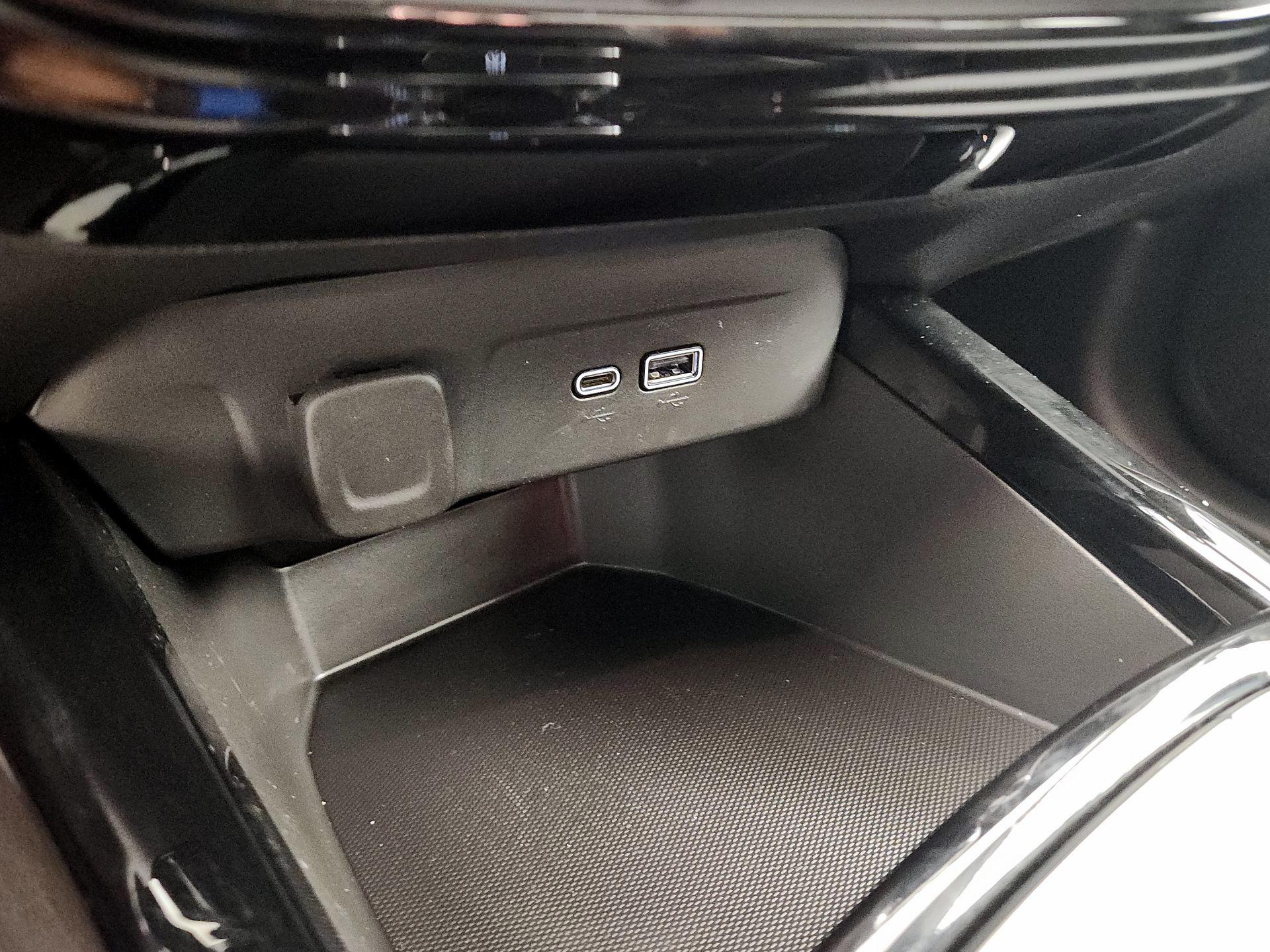 Thumbnail: 2025 Chevrolet Trax - 18