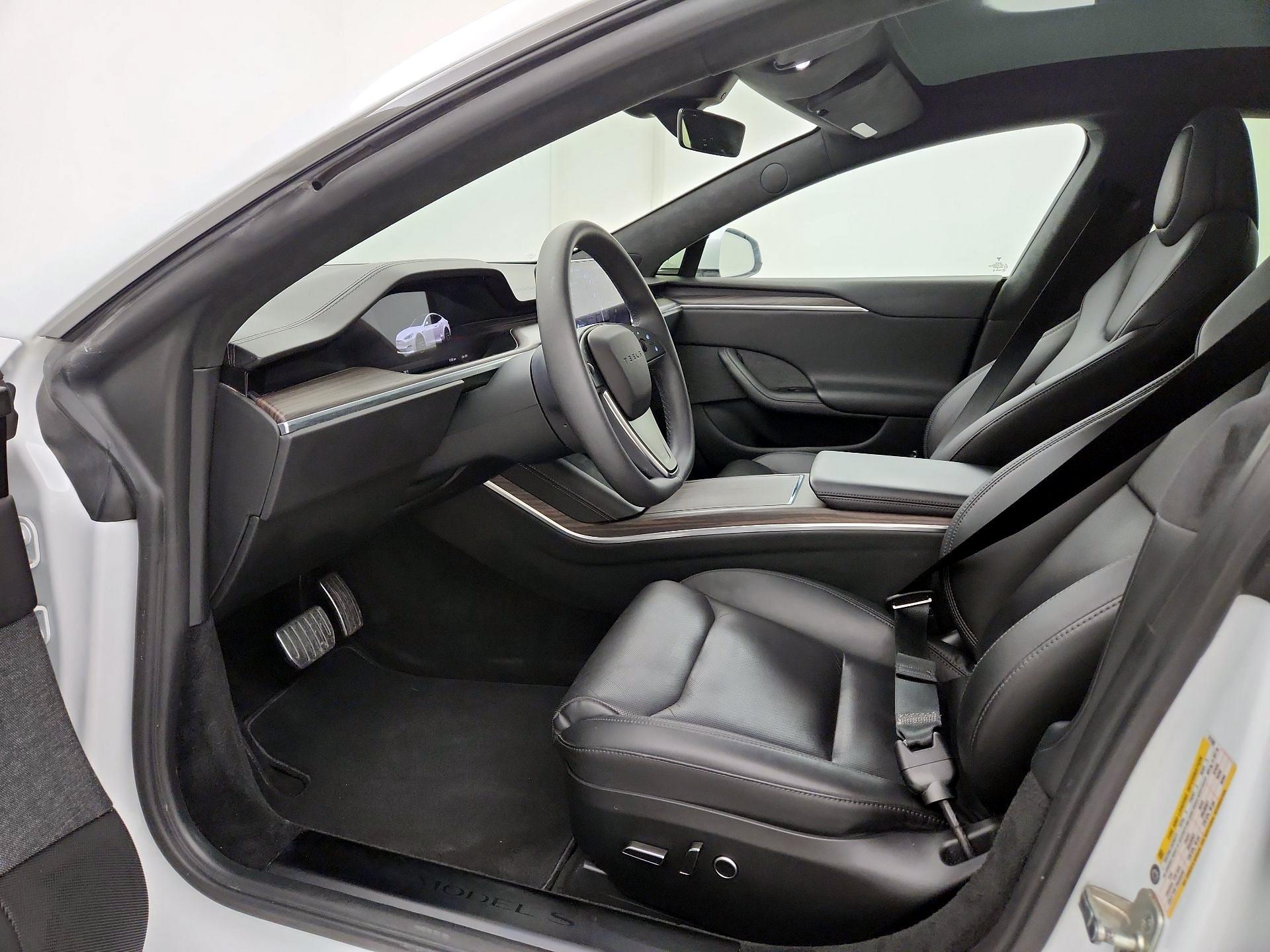 Thumbnail: 2023 Tesla Model S - 11