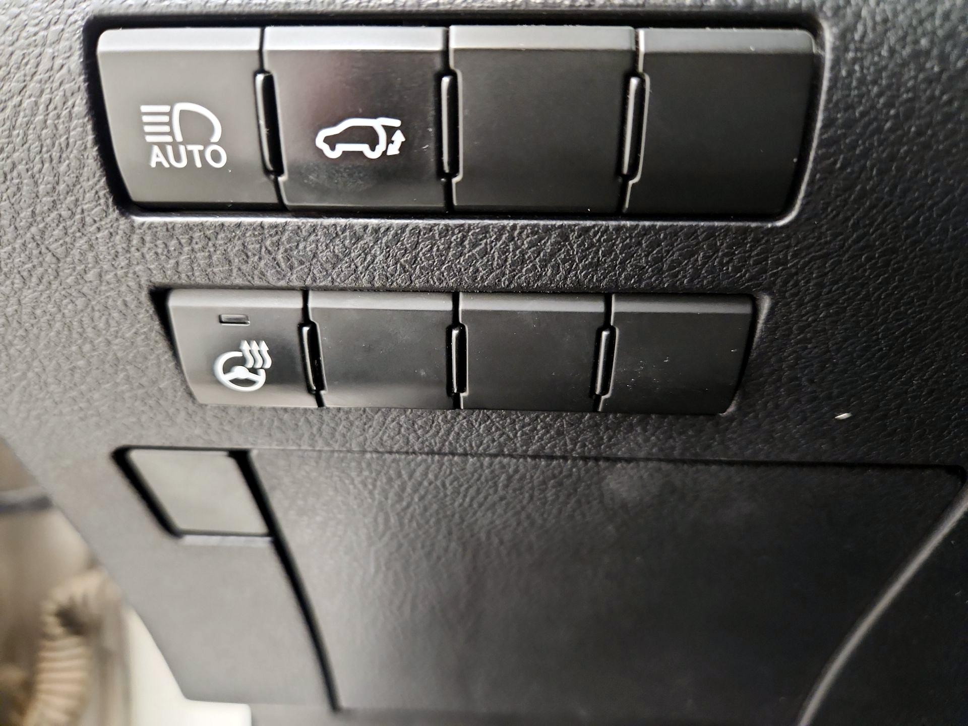 Thumbnail: 2017 Lexus RX - 13