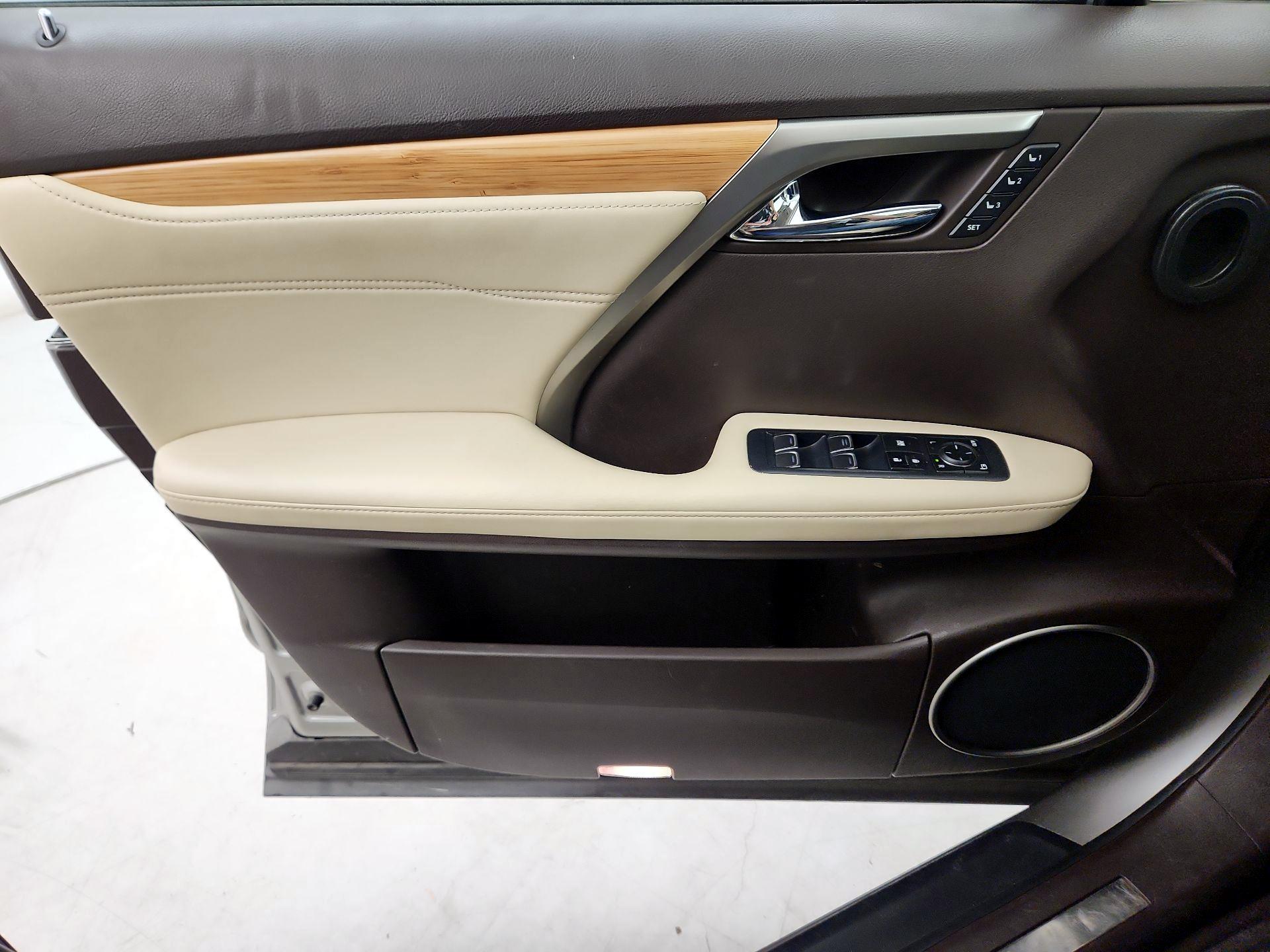 Thumbnail: 2018 Lexus RX - 12