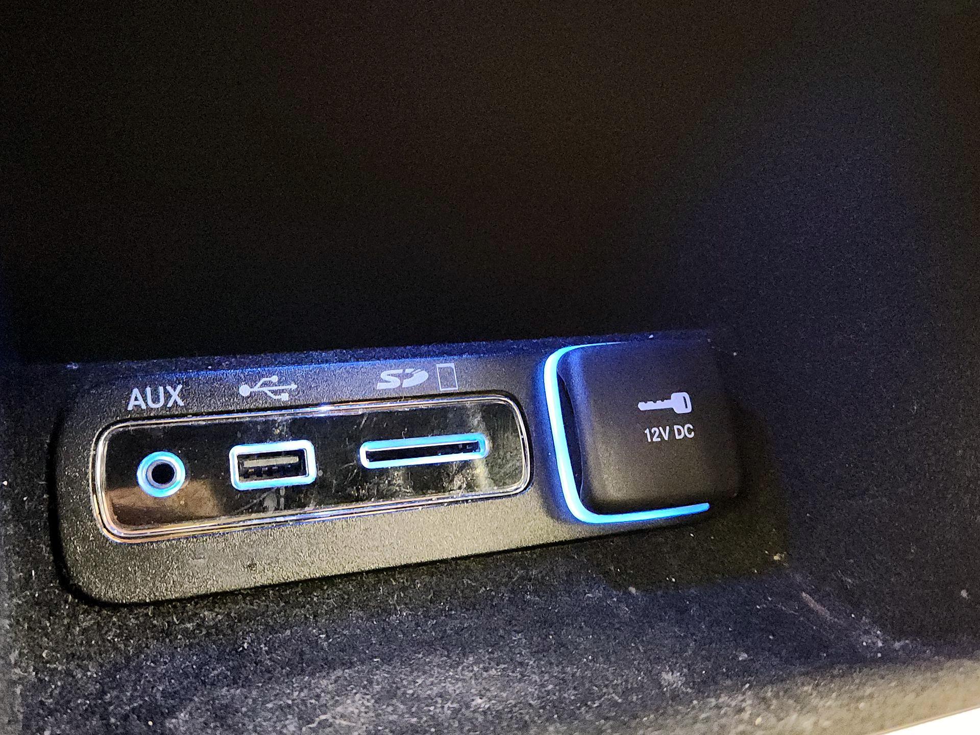 Thumbnail: 2017 Jeep Grand Cherokee - 18