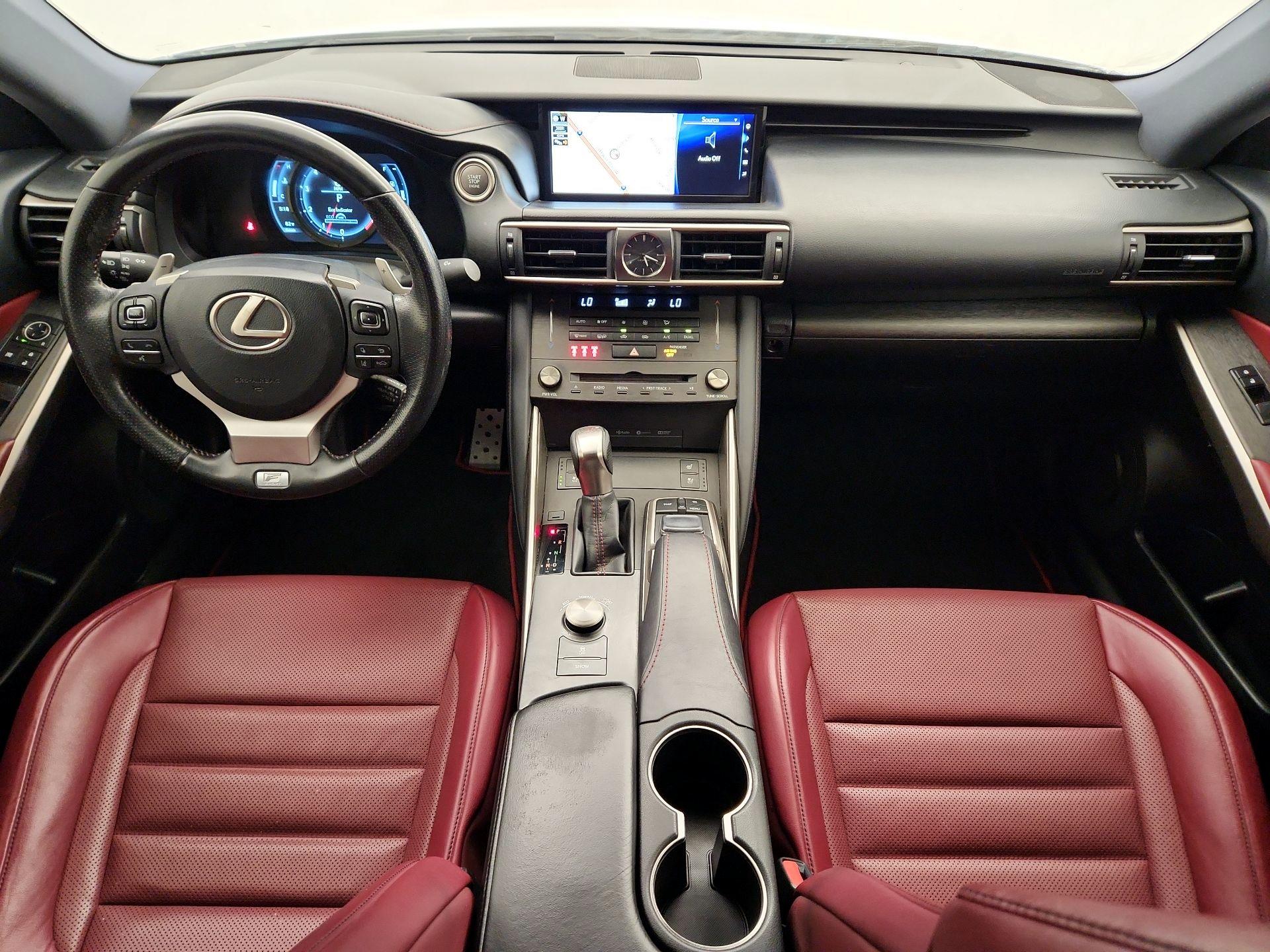 Thumbnail: 2019 Lexus IS - 9