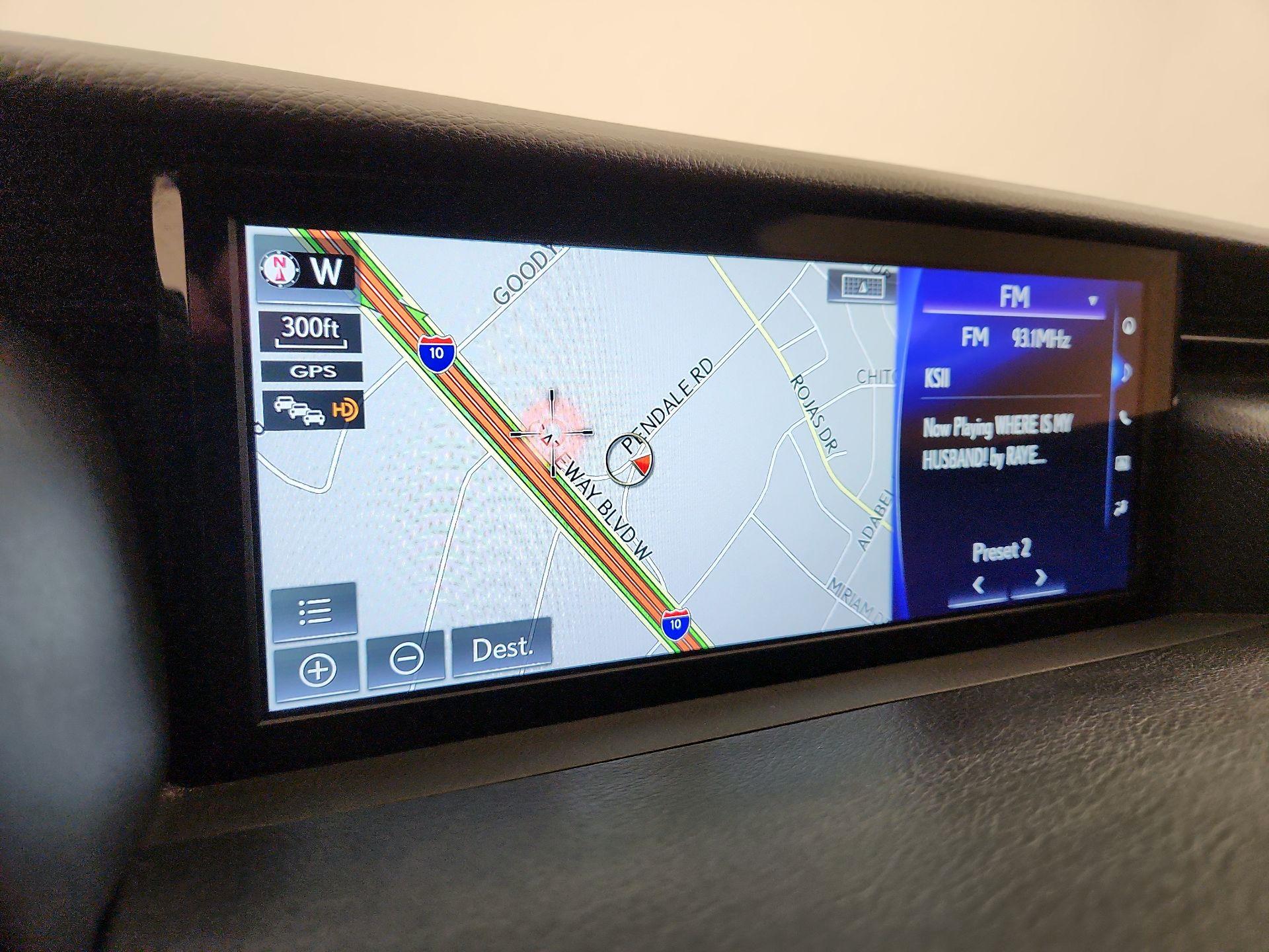 Thumbnail: 2019 Lexus IS - 14