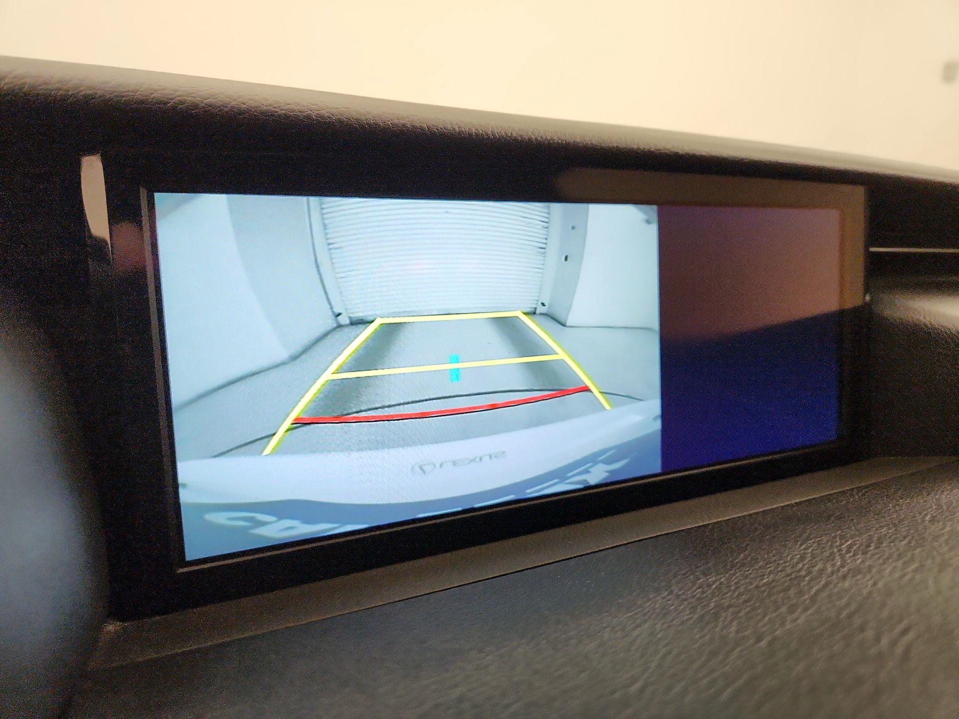 Thumbnail: 2019 Lexus IS - 15